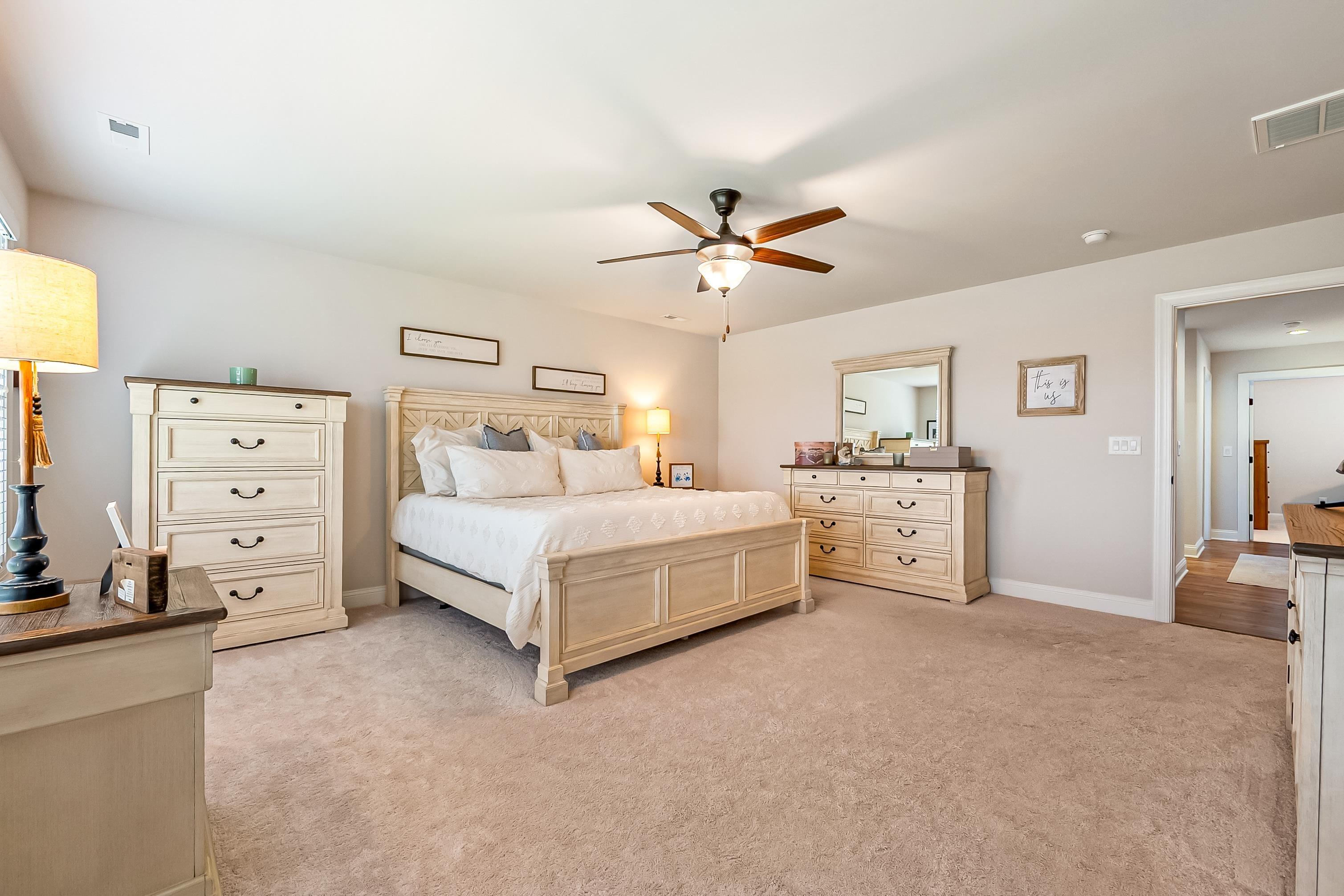 Christiansburg, Virginia, 24073, United States, 4 Bedrooms Bedrooms, ,5 BathroomsBathrooms,Residential,For Sale,1903895