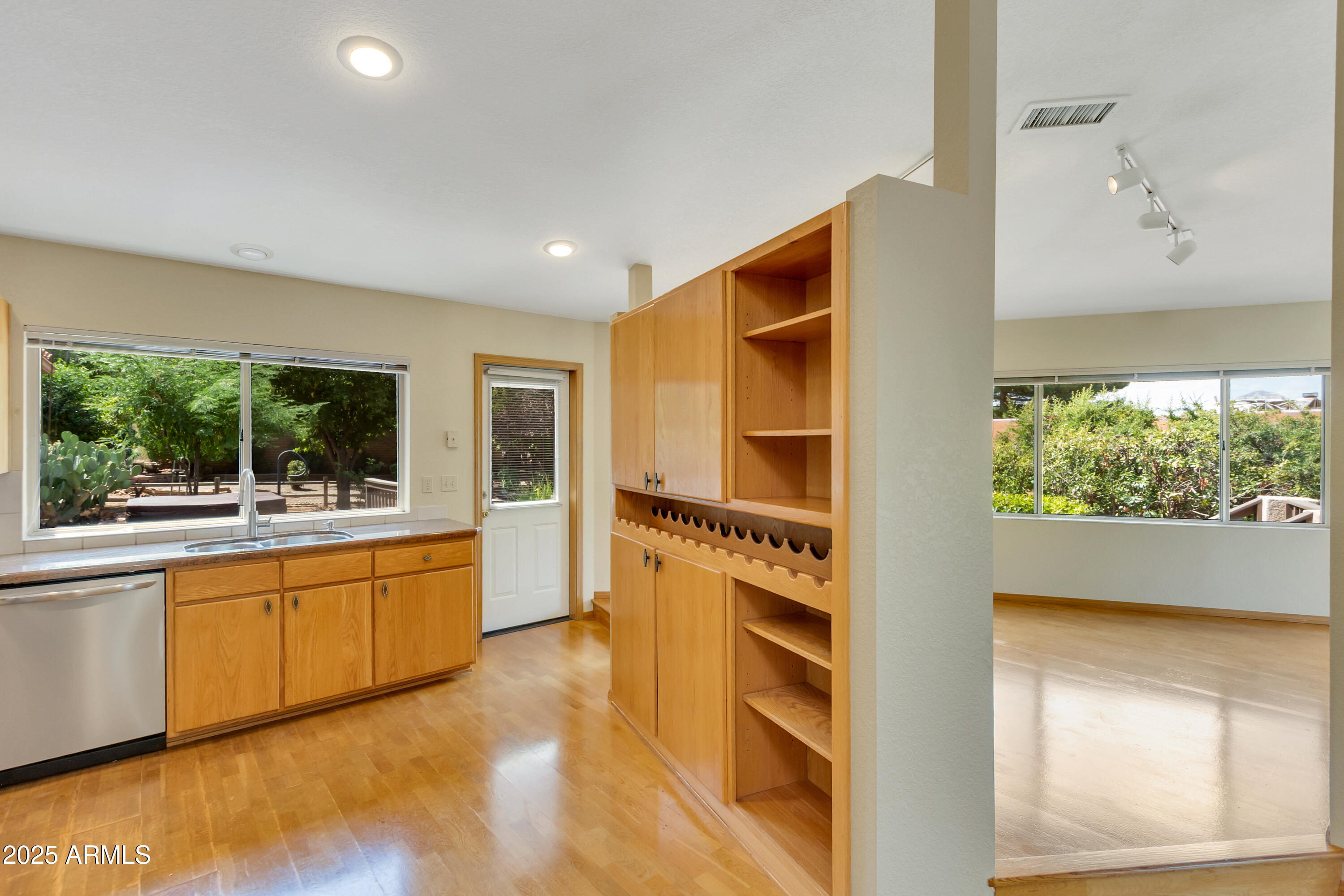 Sedona, Arizona, 86351, United States, 3 Bedrooms Bedrooms, ,Residential,For Sale,1919434