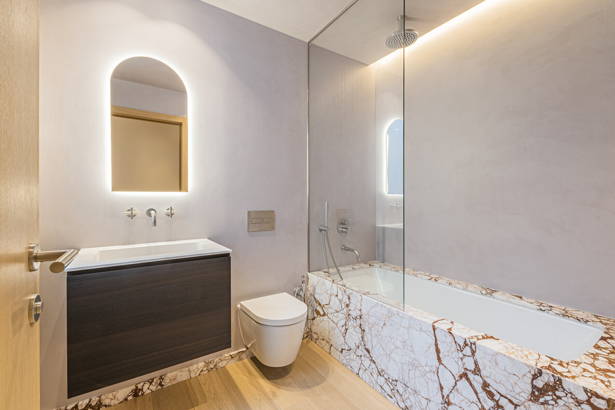  Luxury exterior apartment with exceptional renovation next to Passeig de Gràcia - 物件實景
