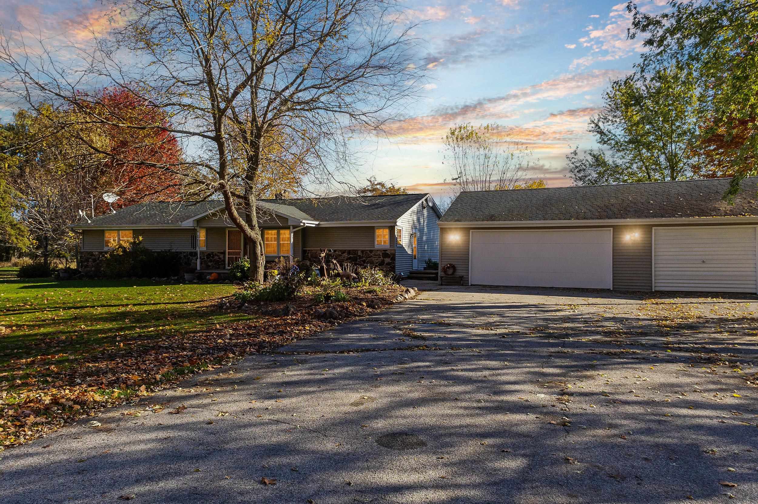 Shiocton, Wisconsin, 54170, United States, 3 Bedrooms Bedrooms, ,2 BathroomsBathrooms,Residential,For Sale,2035807