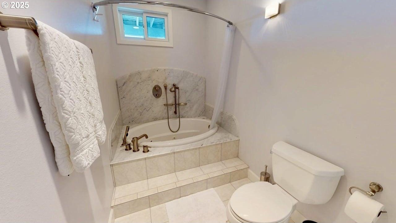 Gold Beach, Oregon, 97444, United States, 3 Bedrooms Bedrooms, ,5 BathroomsBathrooms,Residential,For Sale,1974377