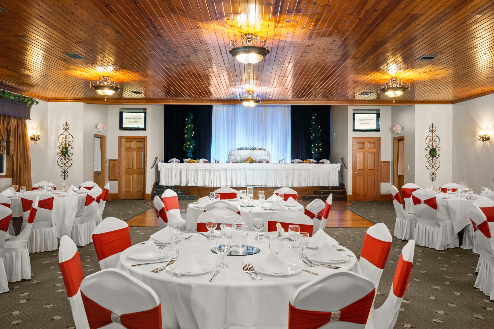 Sycamore, Illinois, 60178, United States, 4 Bedrooms Bedrooms, ,5 BathroomsBathrooms,Residential,For Sale,2001773