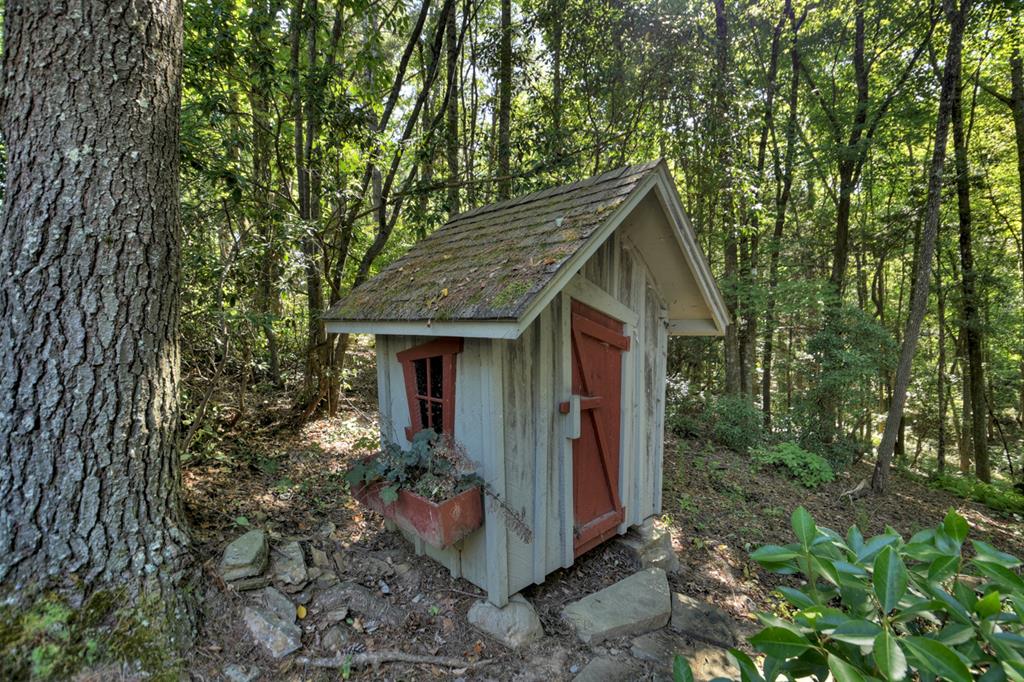 Blue Ridge, Georgia, 30513, United States, 3 Bedrooms Bedrooms, ,4 BathroomsBathrooms,Residential,For Sale,1858948