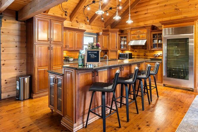 Carrollton, Georgia, 30116, United States, 5 Bedrooms Bedrooms, ,5 BathroomsBathrooms,Residential,For Sale,1803971