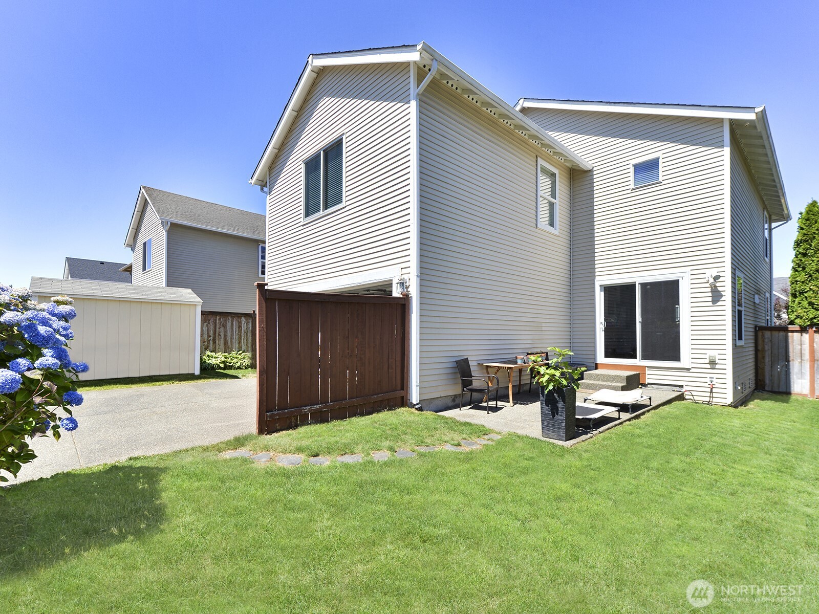 Dupont, Washington, 98327, United States, 4 Bedrooms Bedrooms, ,3 BathroomsBathrooms,Residential,For Sale,1897327