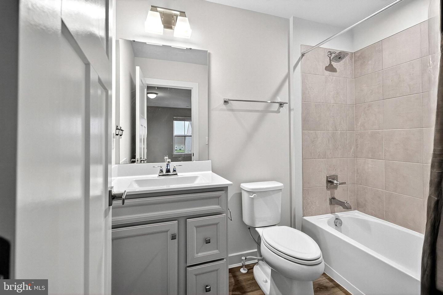 LEWES, Delaware, 19958, United States, 3 Bedrooms Bedrooms, ,4 BathroomsBathrooms,Residential,For Sale,1988881