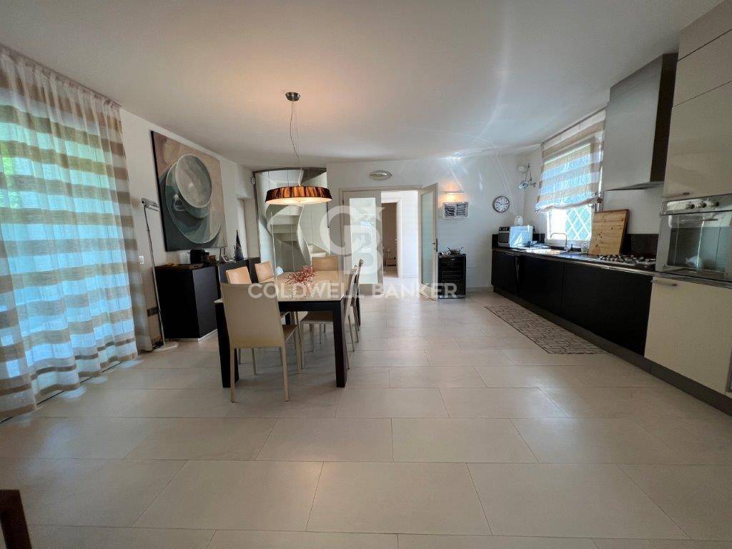 via dazzi, Forte dei Marmi, Lucca, 55042, IT, 5 Bedrooms Bedrooms, ,5 BathroomsBathrooms,Residential,For Sale,via dazzi,1620153