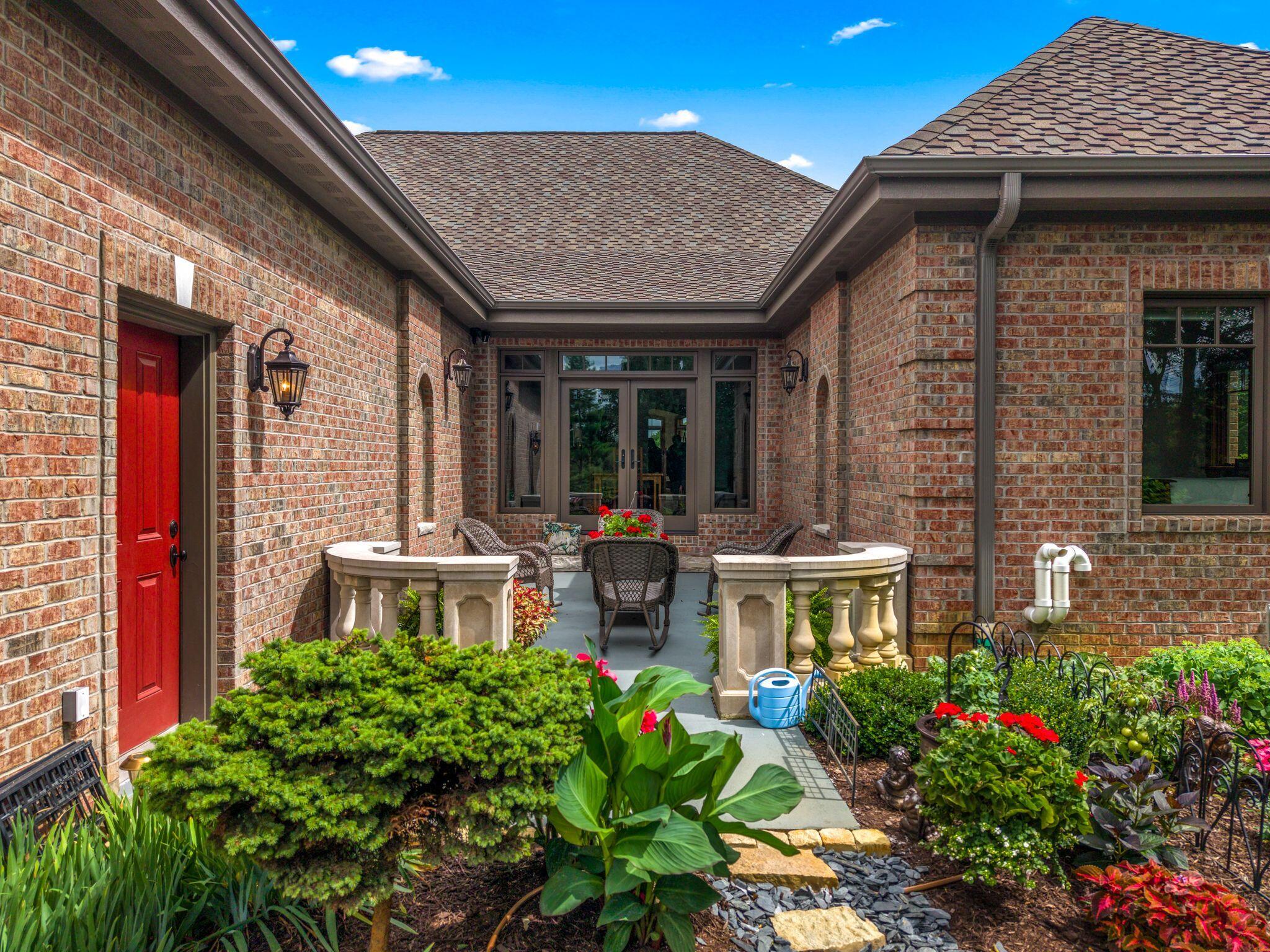Lac La Belle, Wisconsin, 53066, United States, 4 Bedrooms Bedrooms, ,4 BathroomsBathrooms,Residential,For Sale,1901123