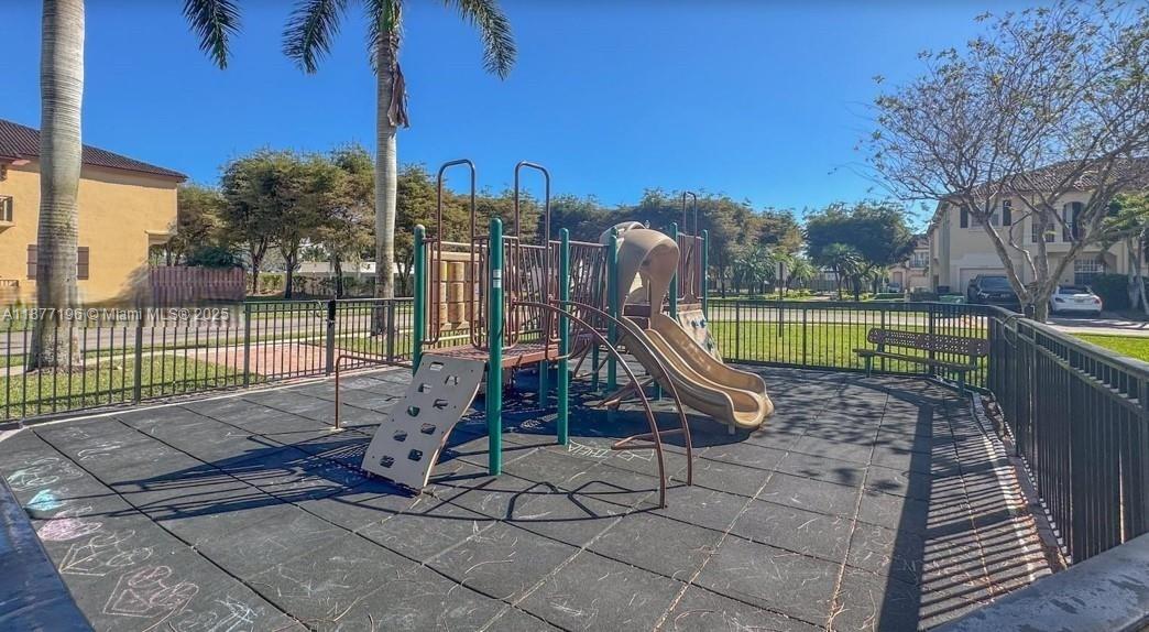 Miami, Florida, 33186, United States, 3 Bedrooms Bedrooms, ,3 BathroomsBathrooms,Residential,For Sale,1949094