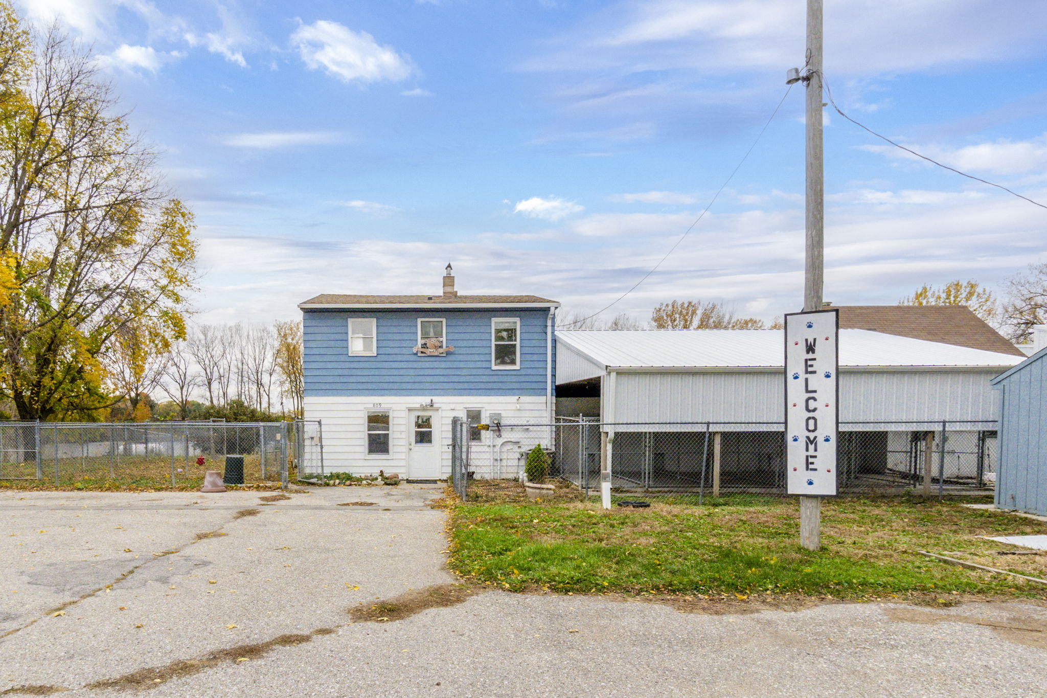 Clear Lake, Iowa, 50428, United States, 5 Bedrooms Bedrooms, ,3 BathroomsBathrooms,Residential,For Sale,1982765