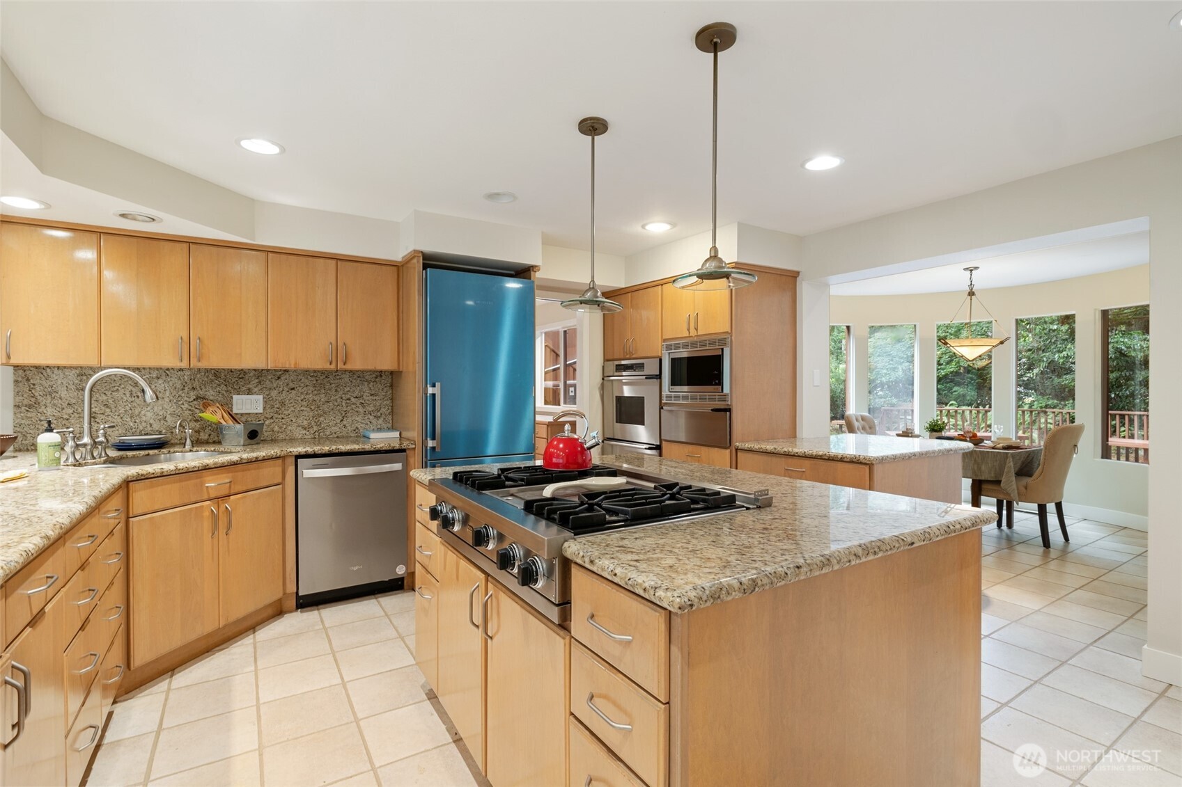 Bellevue, Washington, 98005, United States, 4 Bedrooms Bedrooms, ,4 BathroomsBathrooms,Residential,For Sale,1898840