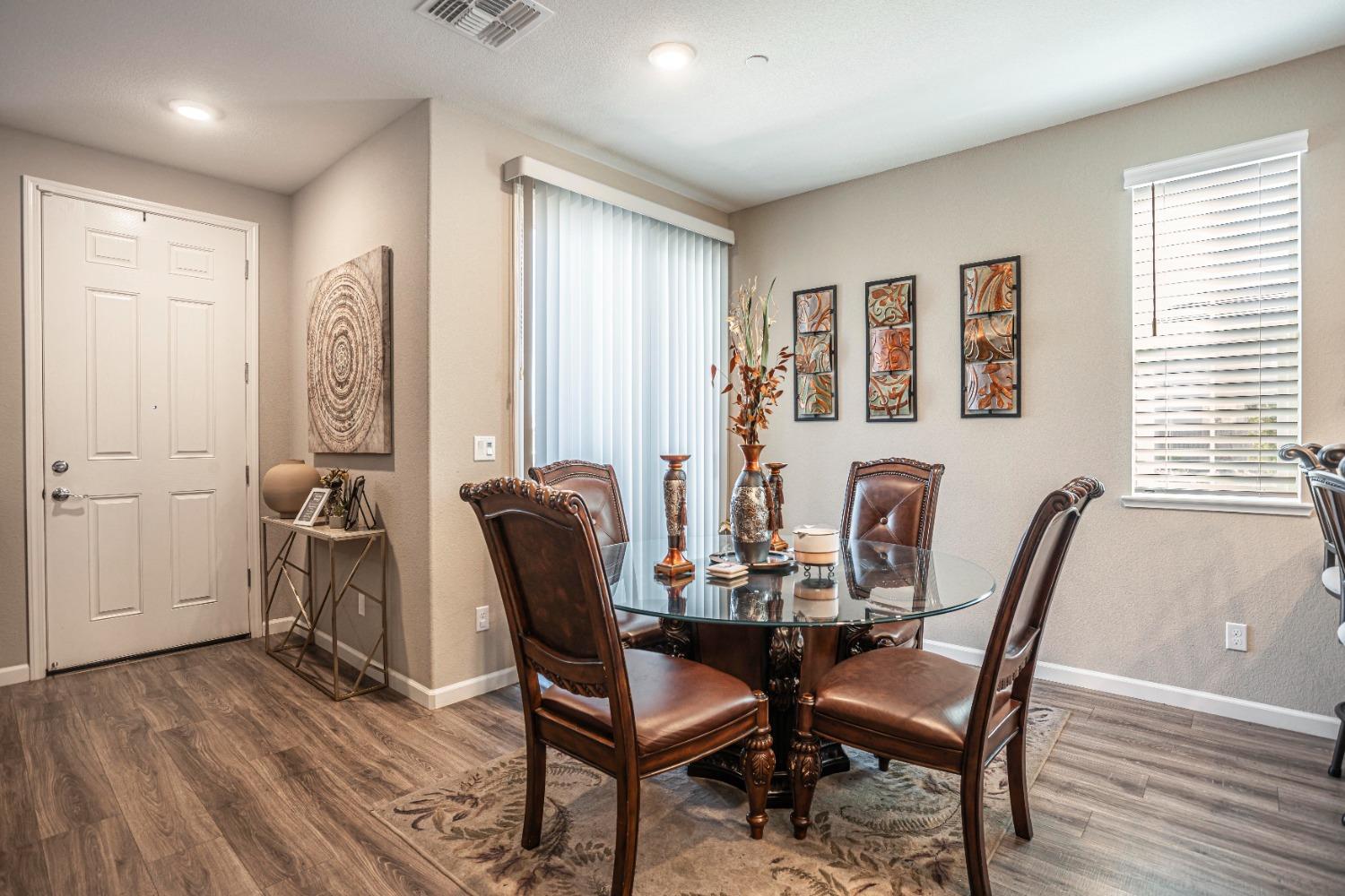 Sacramento, California, 95834, United States, 3 Bedrooms Bedrooms, ,3 BathroomsBathrooms,Residential,For Sale,1896933