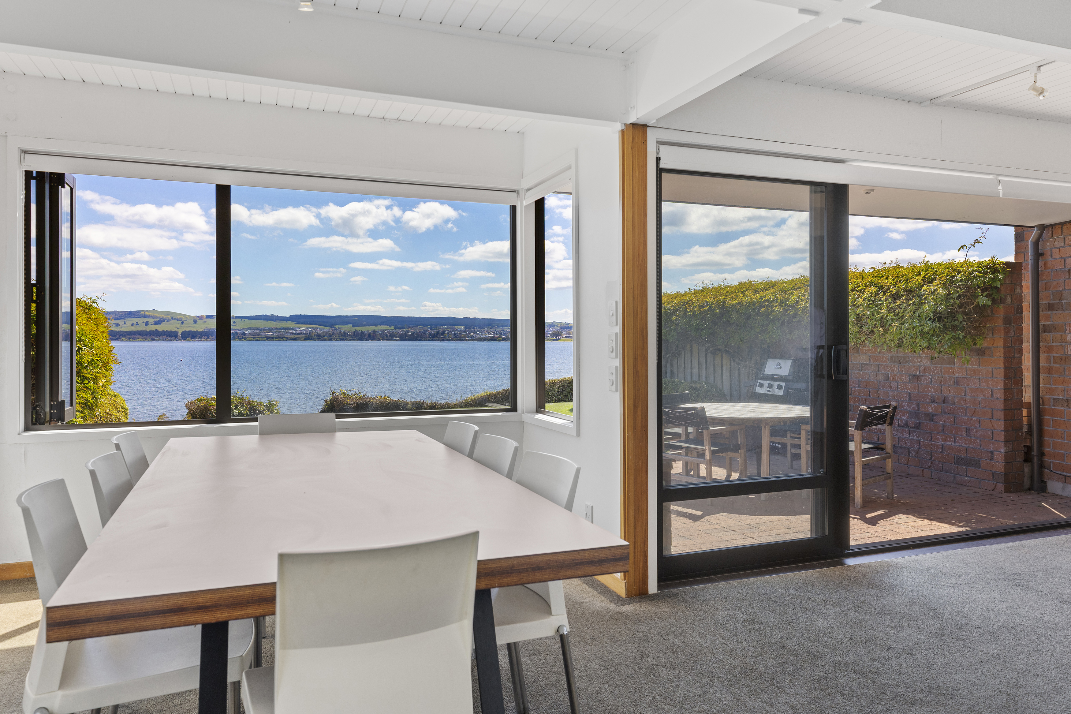  Absolute Lakefront. An Exceptional Opportunity. - 物件實景