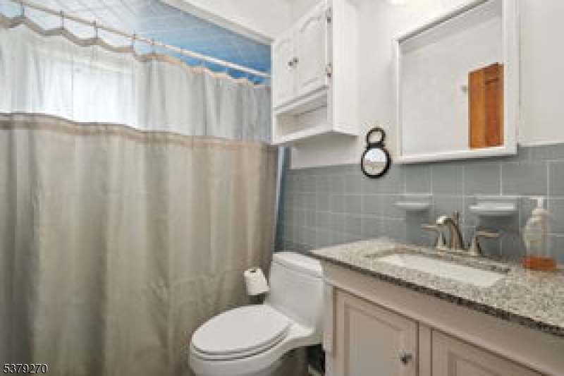 Union Twp., New Jersey, 07083, United States, 3 Bedrooms Bedrooms, ,2 BathroomsBathrooms,Residential,For Sale,1924647