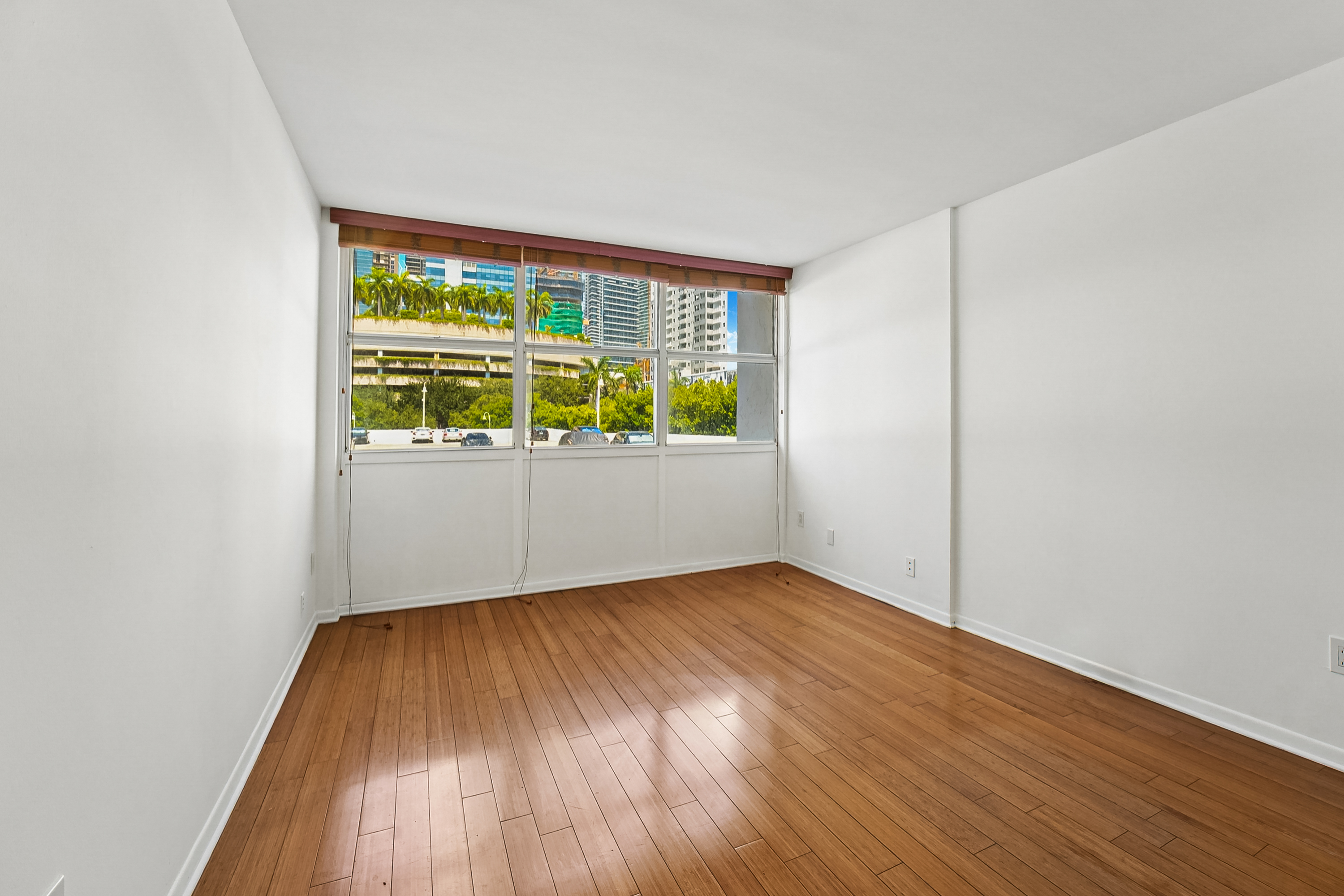  1420 Brickell Bay Dr, Miami, FL, 33131 - 物件實景
