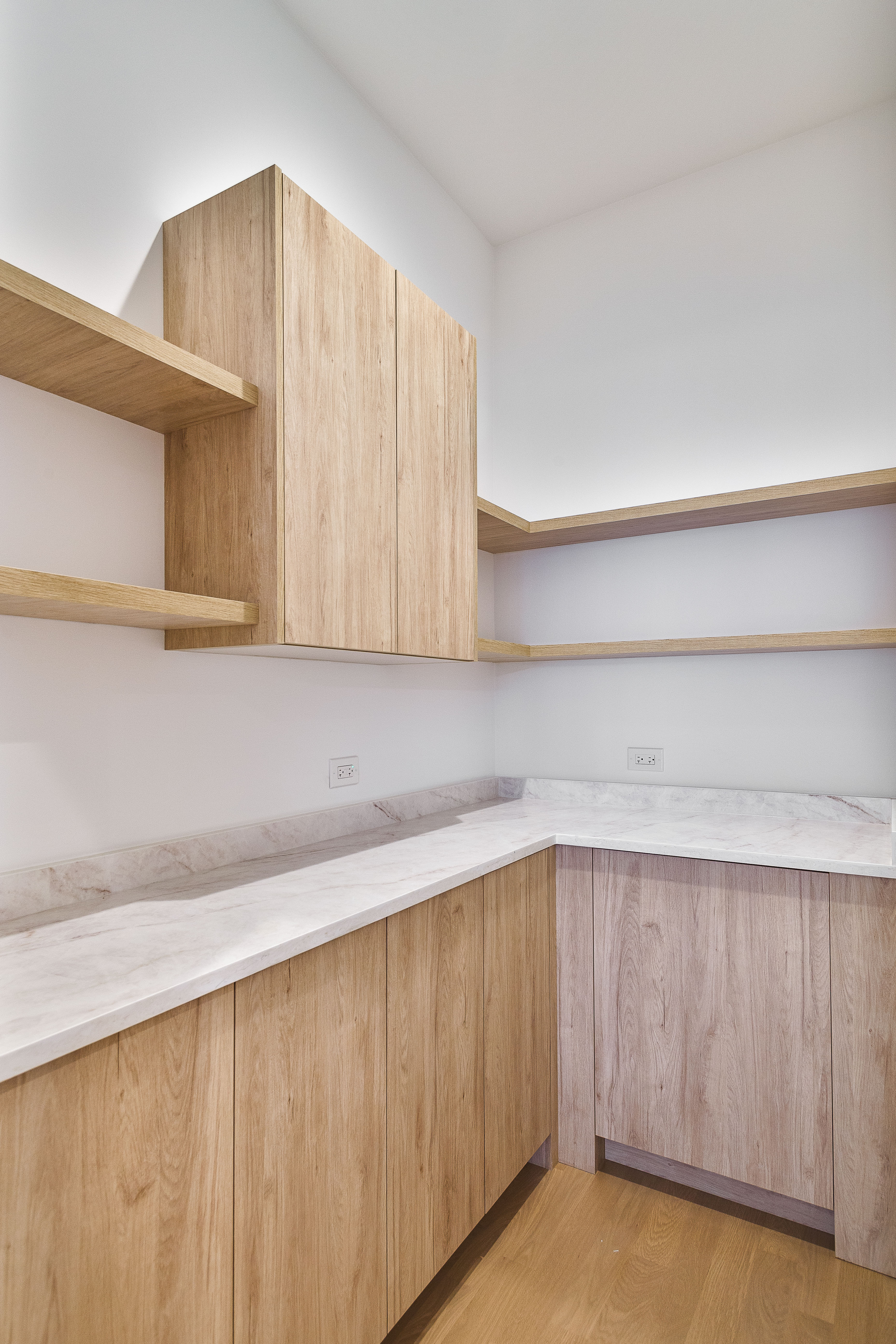  Distinguished New Construction Single-Family Home - 物件實景