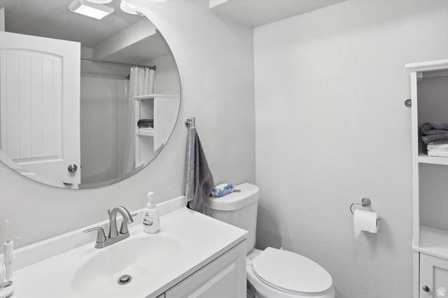 Layton, Utah, 84041, United States, 4 Bedrooms Bedrooms, ,4 BathroomsBathrooms,Residential,For Sale,1990217