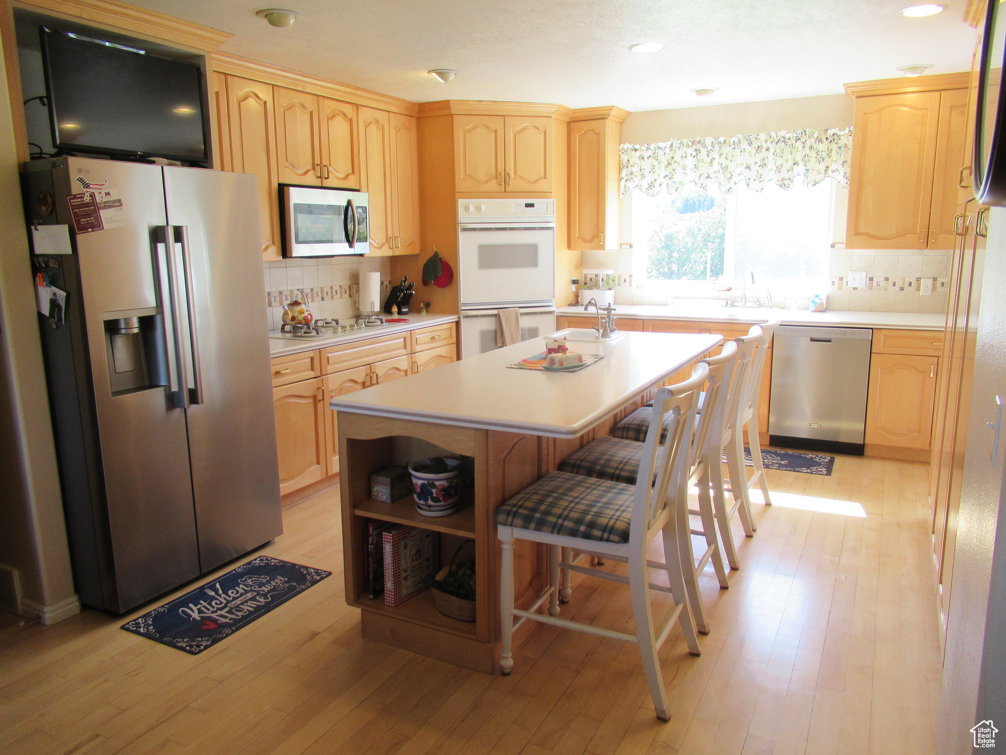 Payson, Utah, 84651, United States, 4 Bedrooms Bedrooms, ,5 BathroomsBathrooms,Residential,For Sale,1977983