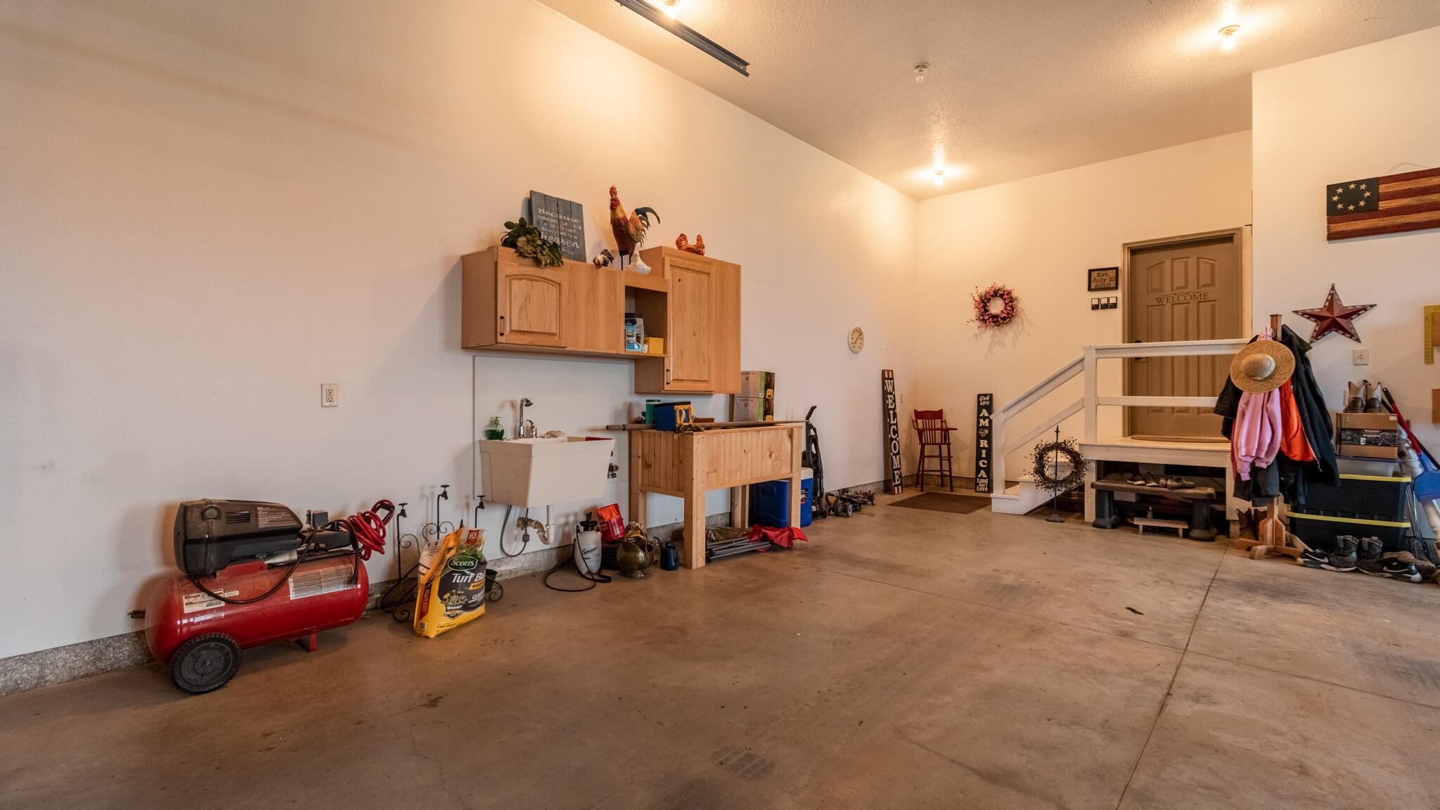 Beulah, North Dakota, 58523, United States, 4 Bedrooms Bedrooms, ,3 BathroomsBathrooms,Residential,For Sale,1780571