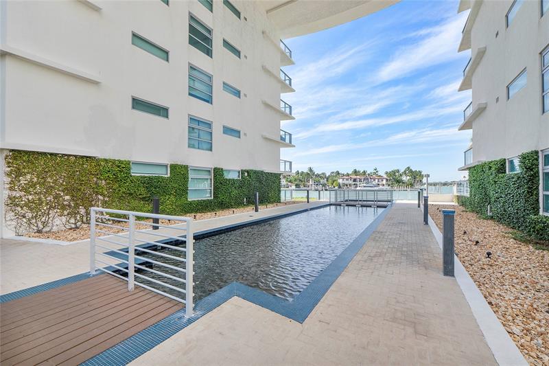 Miami Beach, Florida, 33141, United States, 2 Bedrooms Bedrooms, ,2 BathroomsBathrooms,Residential,For Sale,1990899