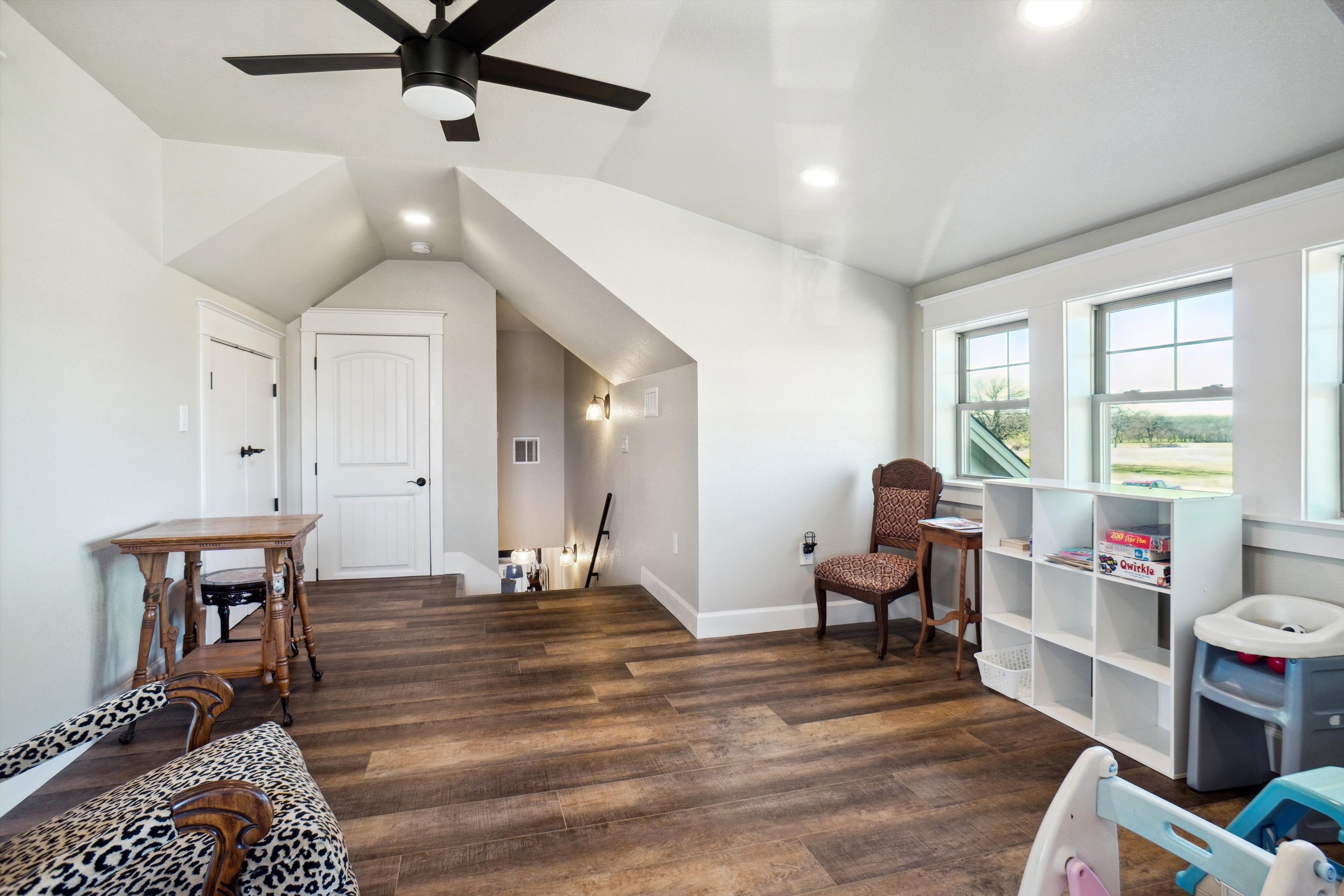 Bridgeport, Texas, 76426, United States, 4 Bedrooms Bedrooms, ,3 BathroomsBathrooms,Residential,For Sale,1701236