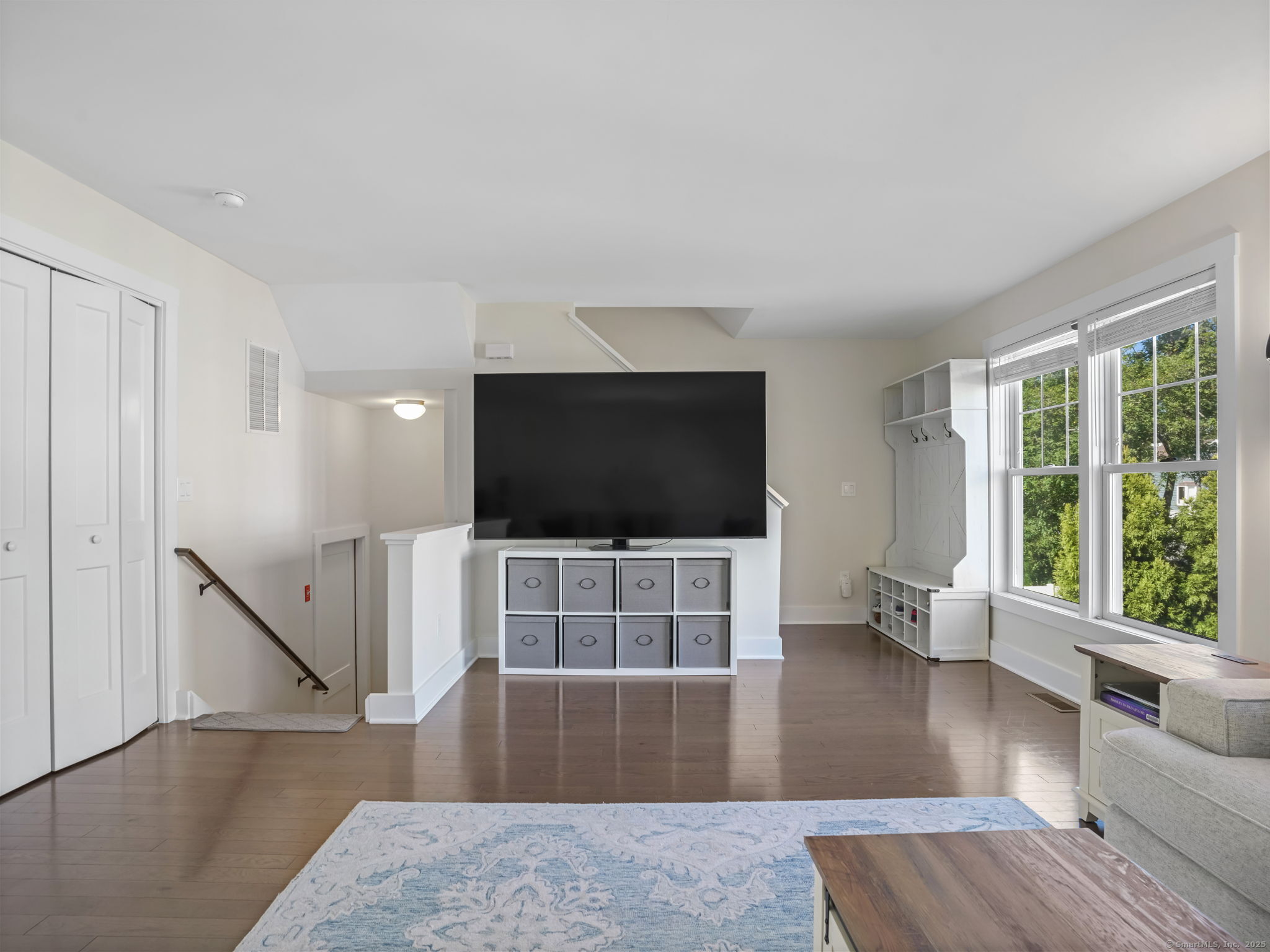 Fairfield, Connecticut, 06825, United States, 3 Bedrooms Bedrooms, ,3 BathroomsBathrooms,Residential,For Sale,1964162