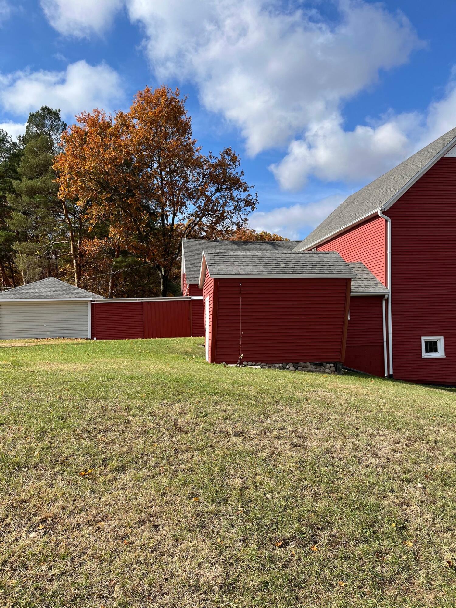 Fennville, Michigan, 49408, United States, 4 Bedrooms Bedrooms, ,4 BathroomsBathrooms,Residential,For Sale,1766735