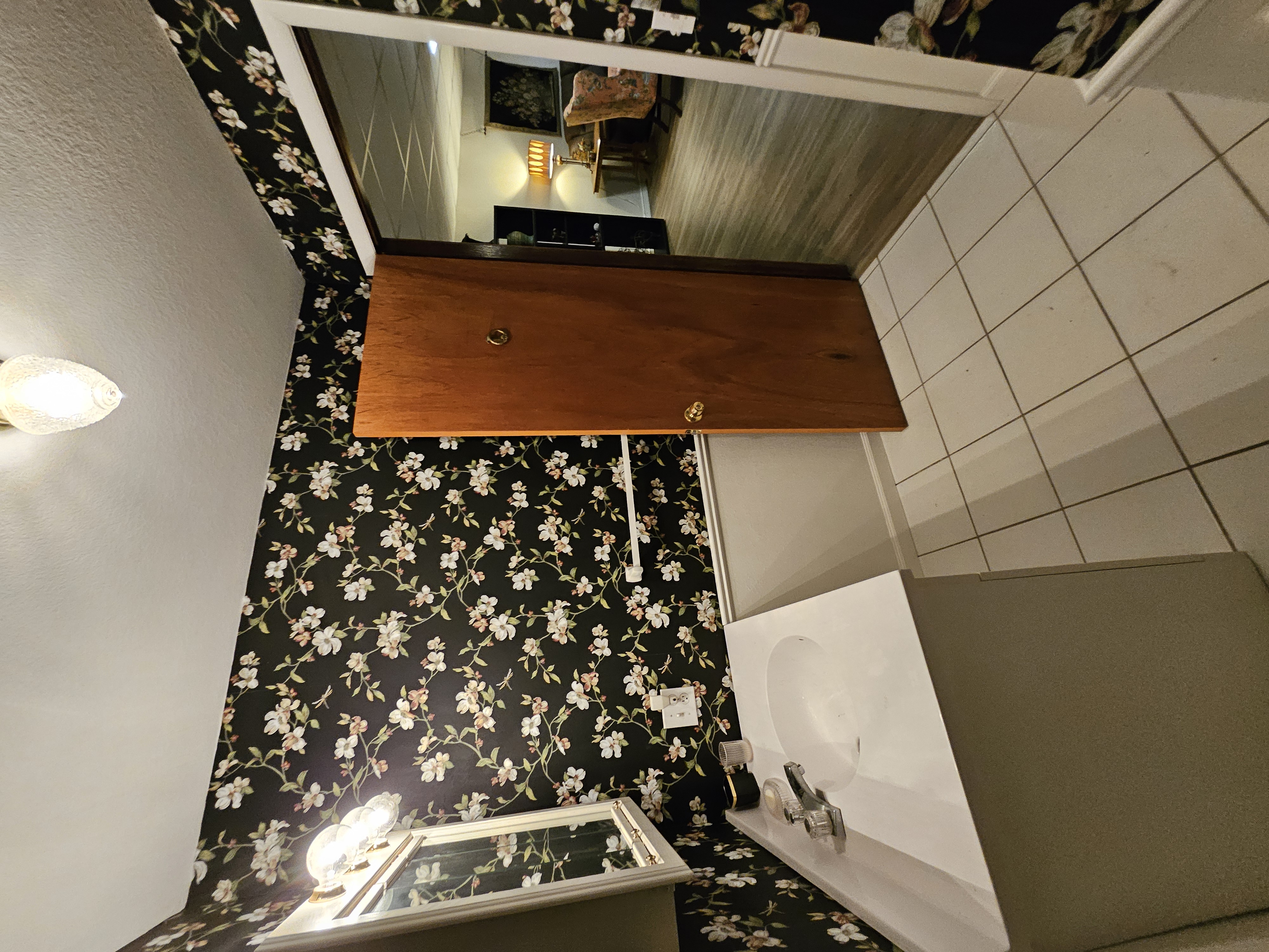 Pierce City, Missouri, 65723, United States, 5 Bedrooms Bedrooms, ,3 BathroomsBathrooms,Residential,For Sale,1975319