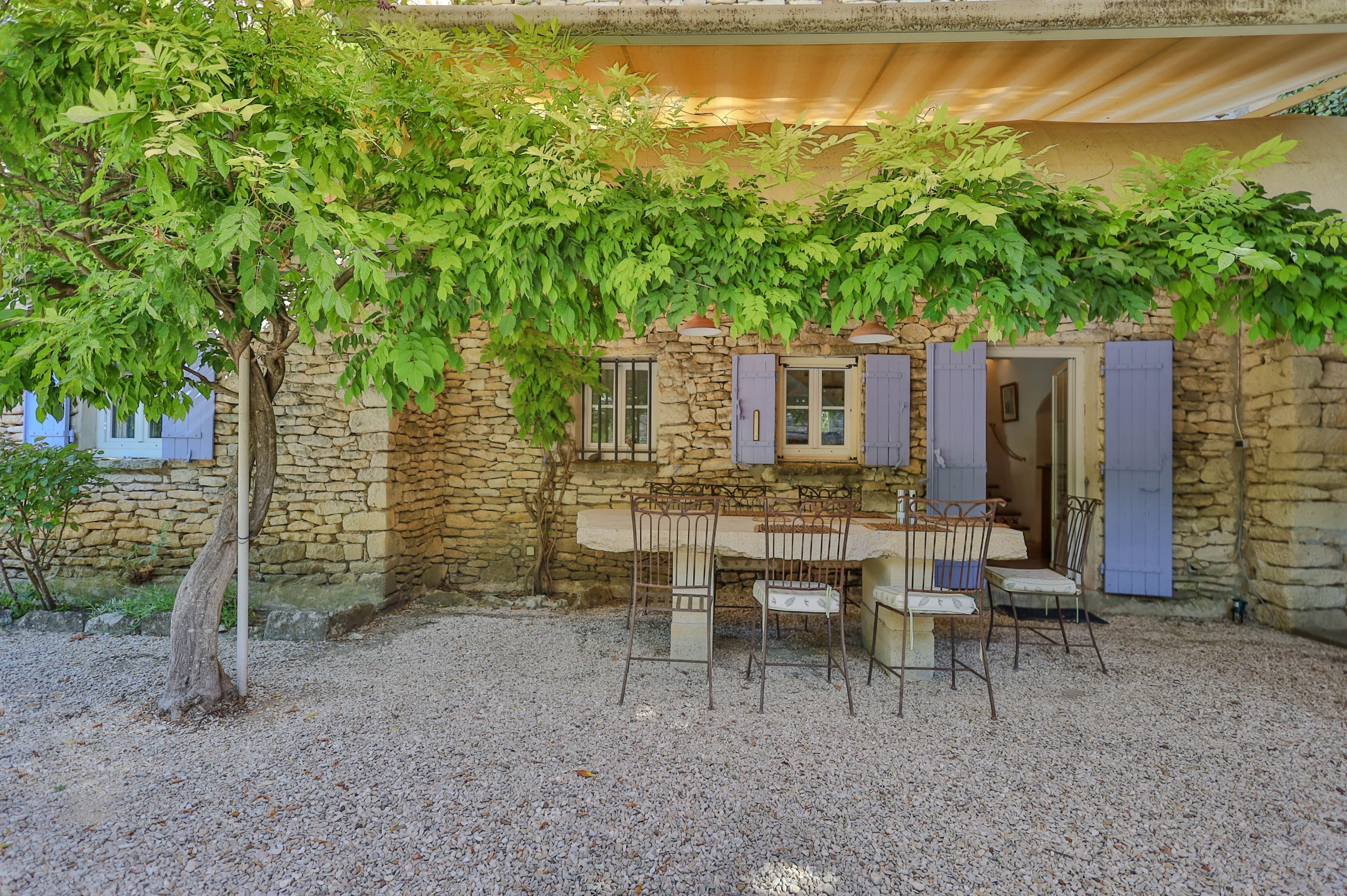  Elegant Provençal Property with Views over Gordes - 物件實景