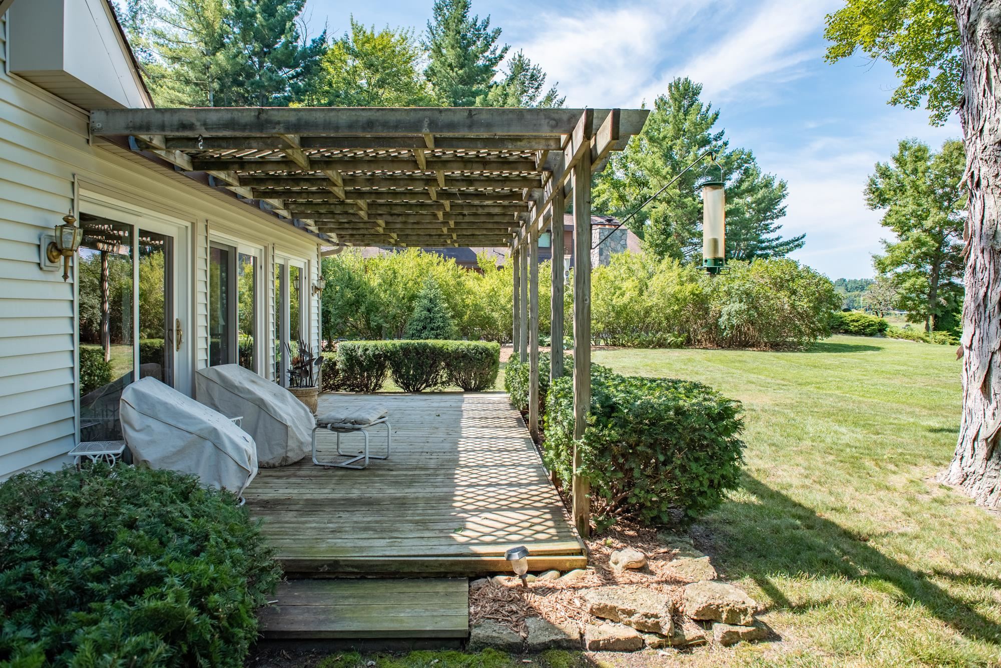 Sanford, Michigan, 48657, United States, 3 Bedrooms Bedrooms, ,3 BathroomsBathrooms,Residential,For Sale,1873518