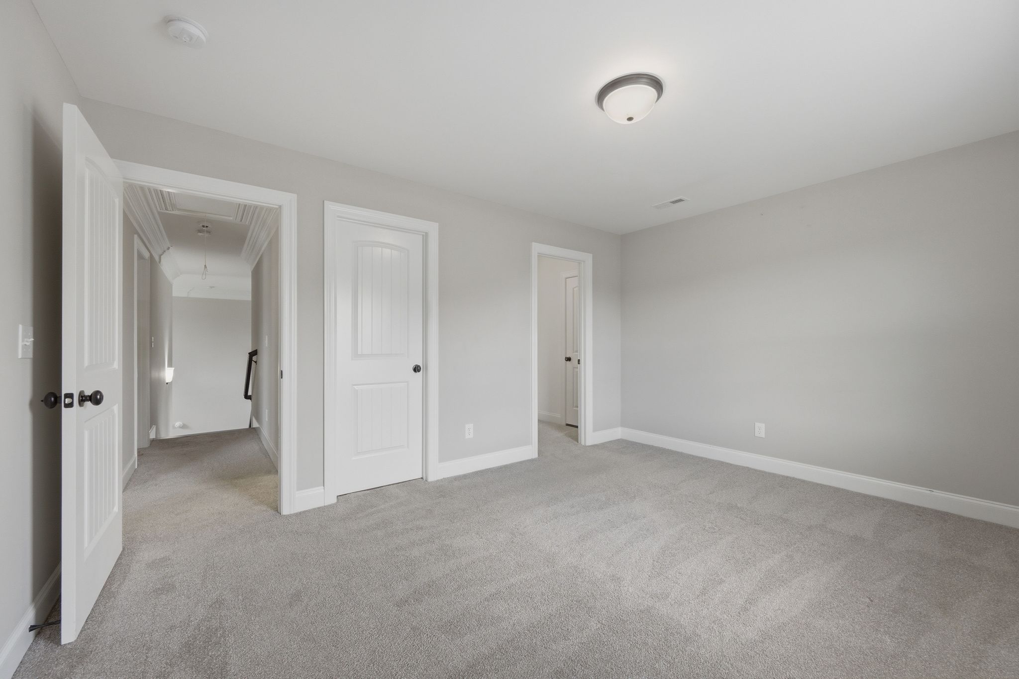  214 Legendwood Drive  NW - 物件實景