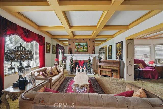 Panorama City, California, 91402, United States, 4 Bedrooms Bedrooms, ,2 BathroomsBathrooms,Residential,For Sale,1982743