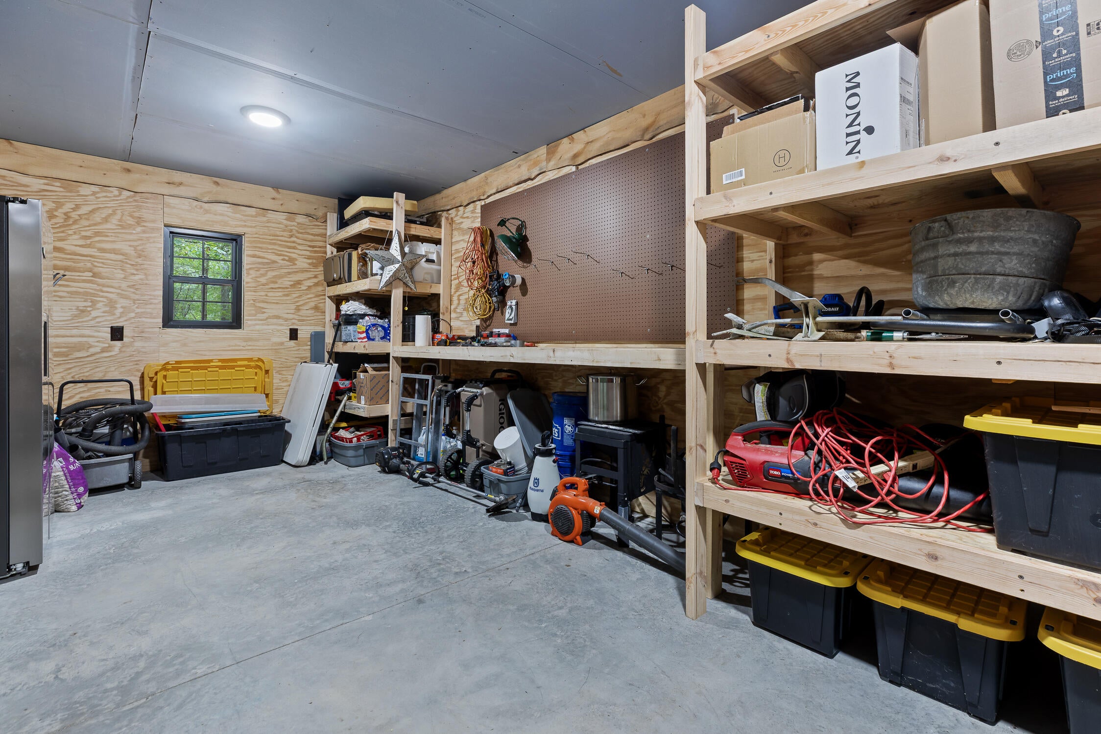 Mentone, Alabama, 35984, United States, 3 Bedrooms Bedrooms, ,2 BathroomsBathrooms,Residential,For Sale,1977298