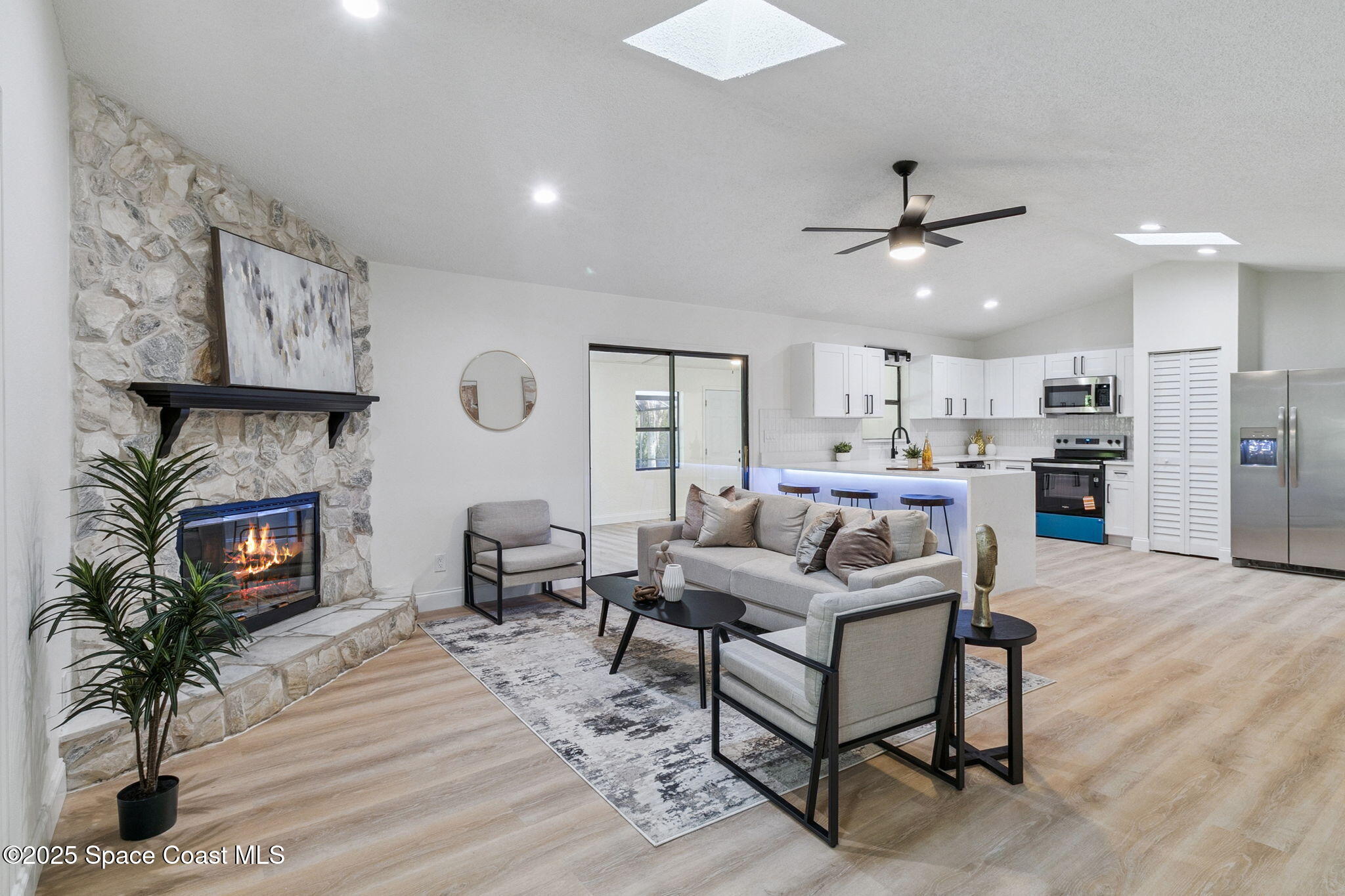 Malabar, Florida, 32950, United States, 4 Bedrooms Bedrooms, ,2 BathroomsBathrooms,Residential,For Sale,1985227