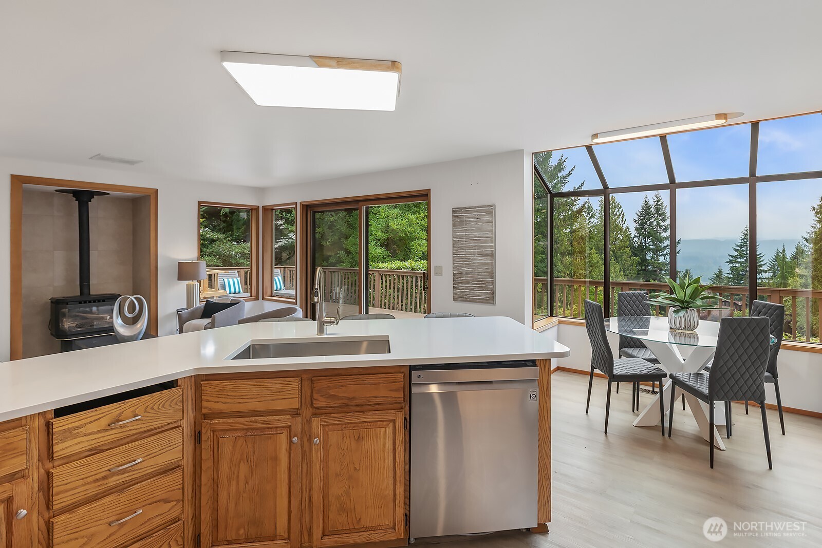 Carnation, Washington, 98014, United States, 3 Bedrooms Bedrooms, ,3 BathroomsBathrooms,Residential,For Sale,1940299