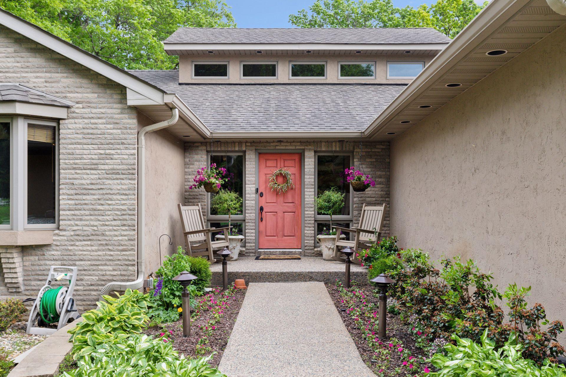 Chanhassen, Minnesota, 55318, United States, 5 Bedrooms Bedrooms, ,2 BathroomsBathrooms,Residential,For Sale,1847378