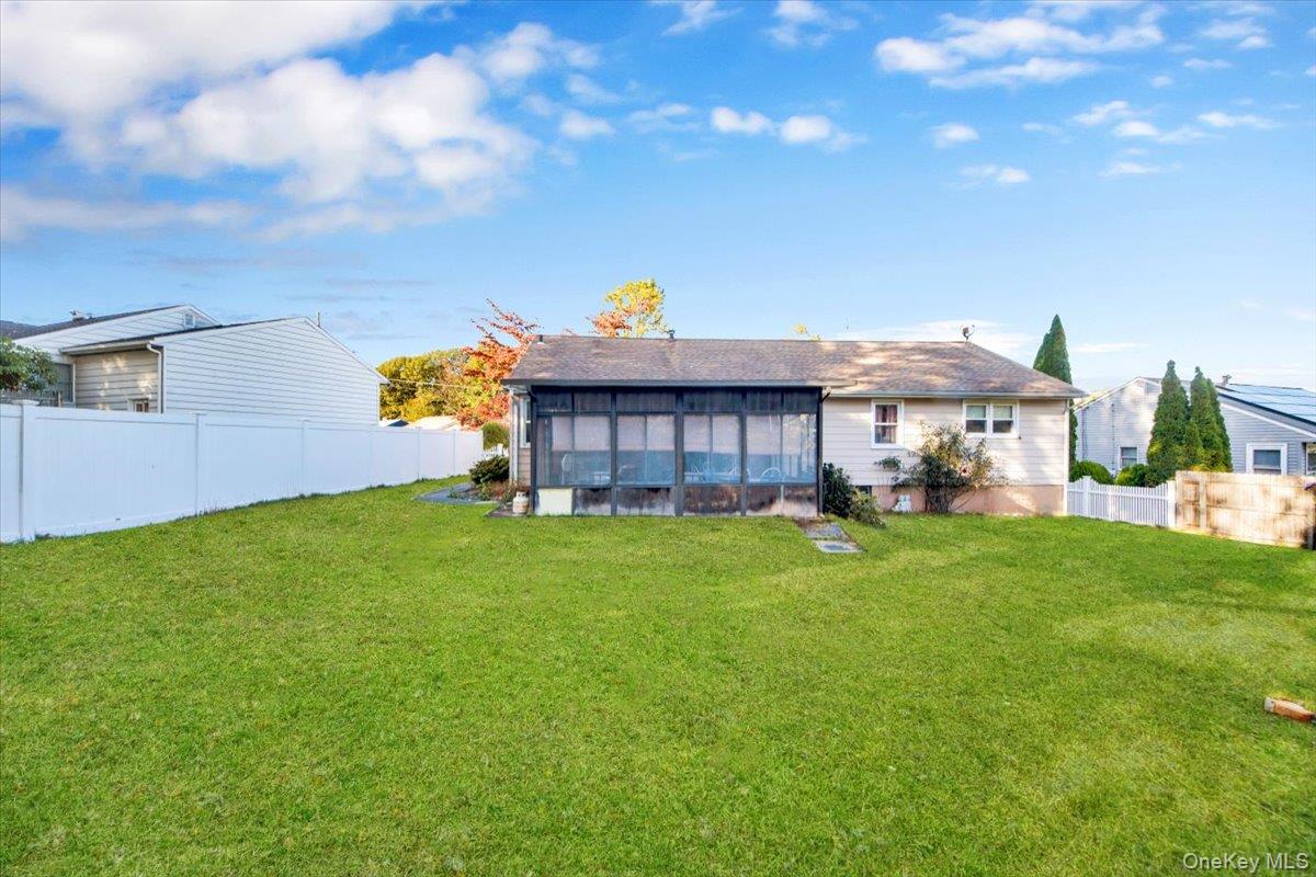 Garnerville, New York, 10923, United States, 3 Bedrooms Bedrooms, ,1 BathroomBathrooms,Residential,For Sale,1981697