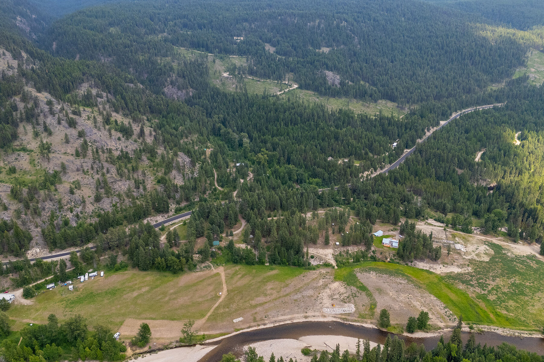  Kettle River Acreage - 物件實景