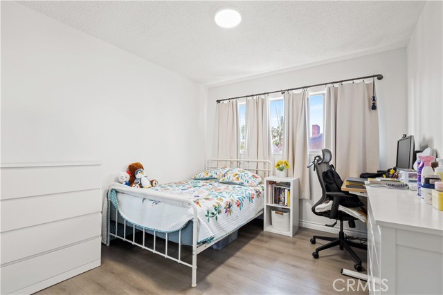 Lynwood, California, 90262, United States, 4 Bedrooms Bedrooms, ,2 BathroomsBathrooms,Residential,For Sale,1974139