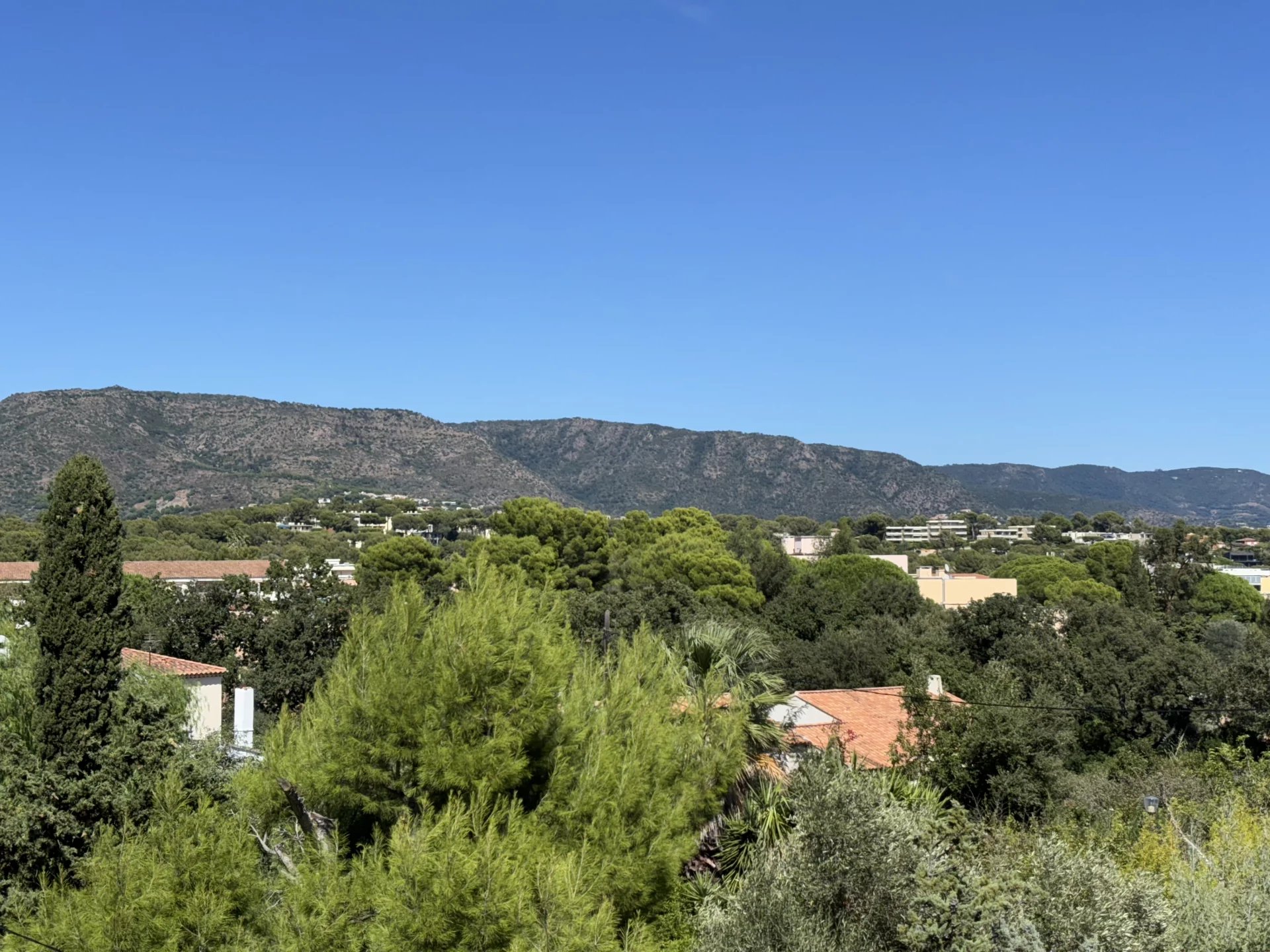 Bormes-les-Mimosas, Provence-Alpes-Côte d’Azur, 83230, FR, 5 Bedrooms Bedrooms, ,Residential,For Sale,1942305