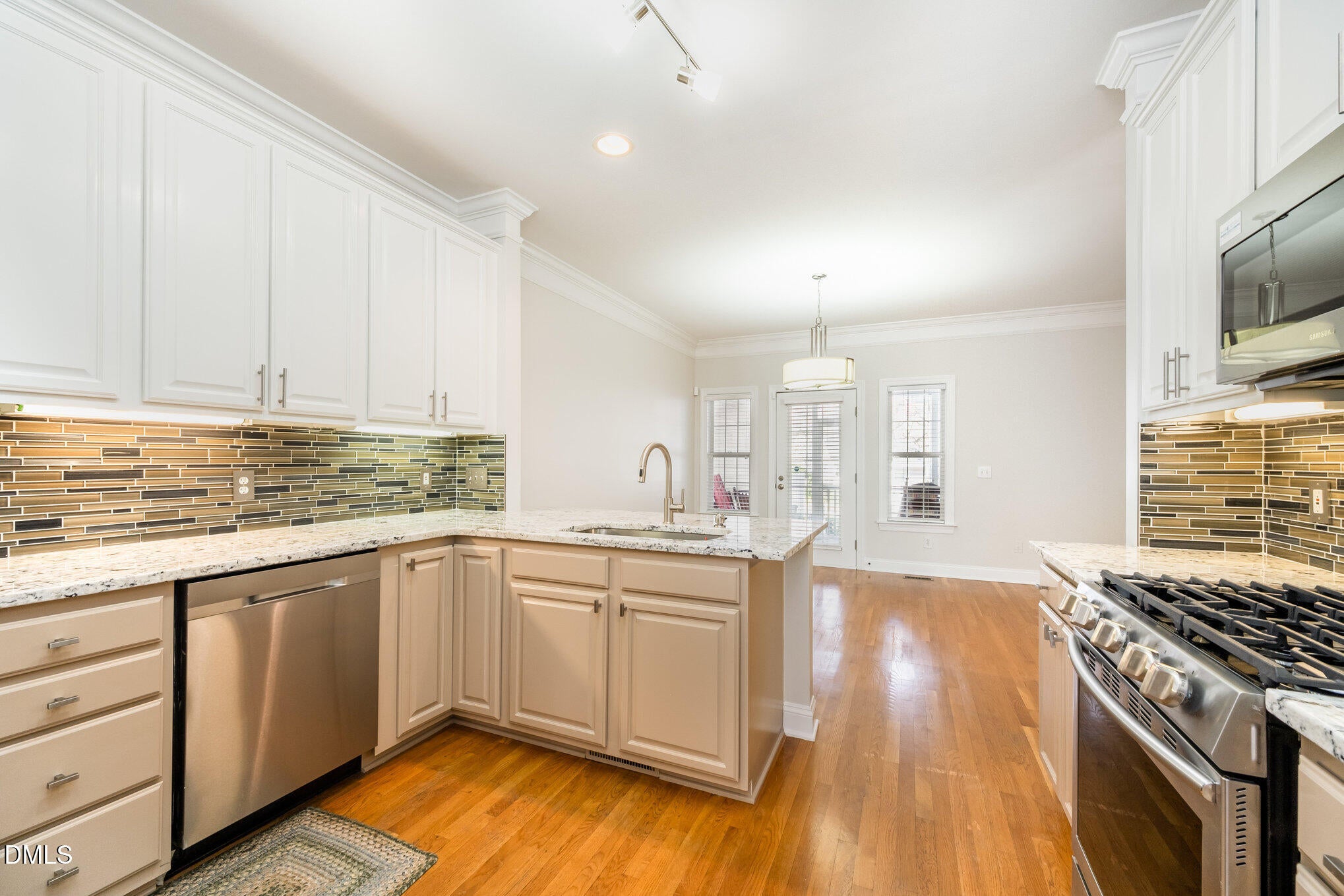 Raleigh, North Carolina, 27612, United States, 3 Bedrooms Bedrooms, ,3 BathroomsBathrooms,Residential,For Sale,1996070