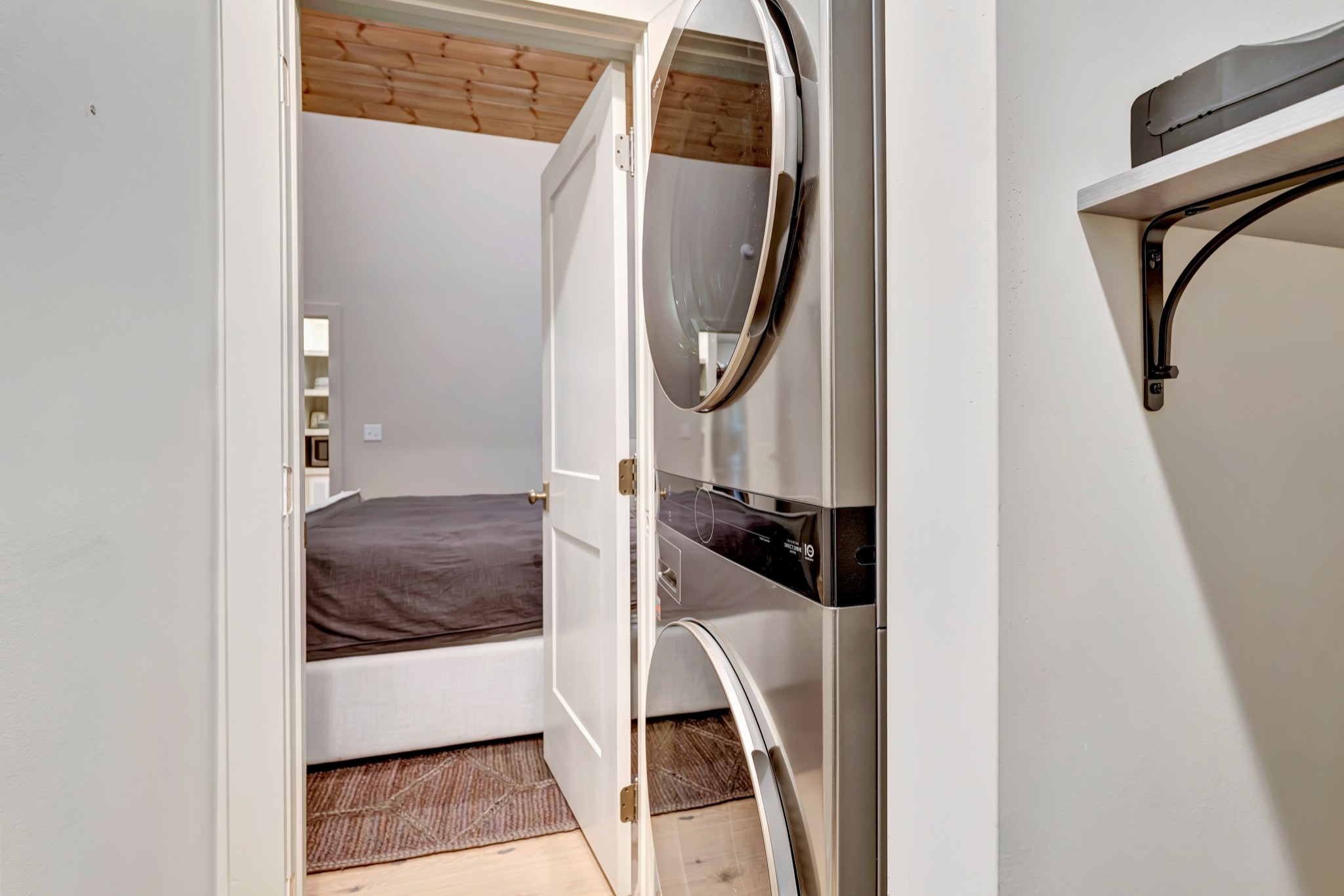 Tracy City, Tennessee, 37387, United States, 2 Bedrooms Bedrooms, ,1 BathroomBathrooms,Residential,For Sale,1975698