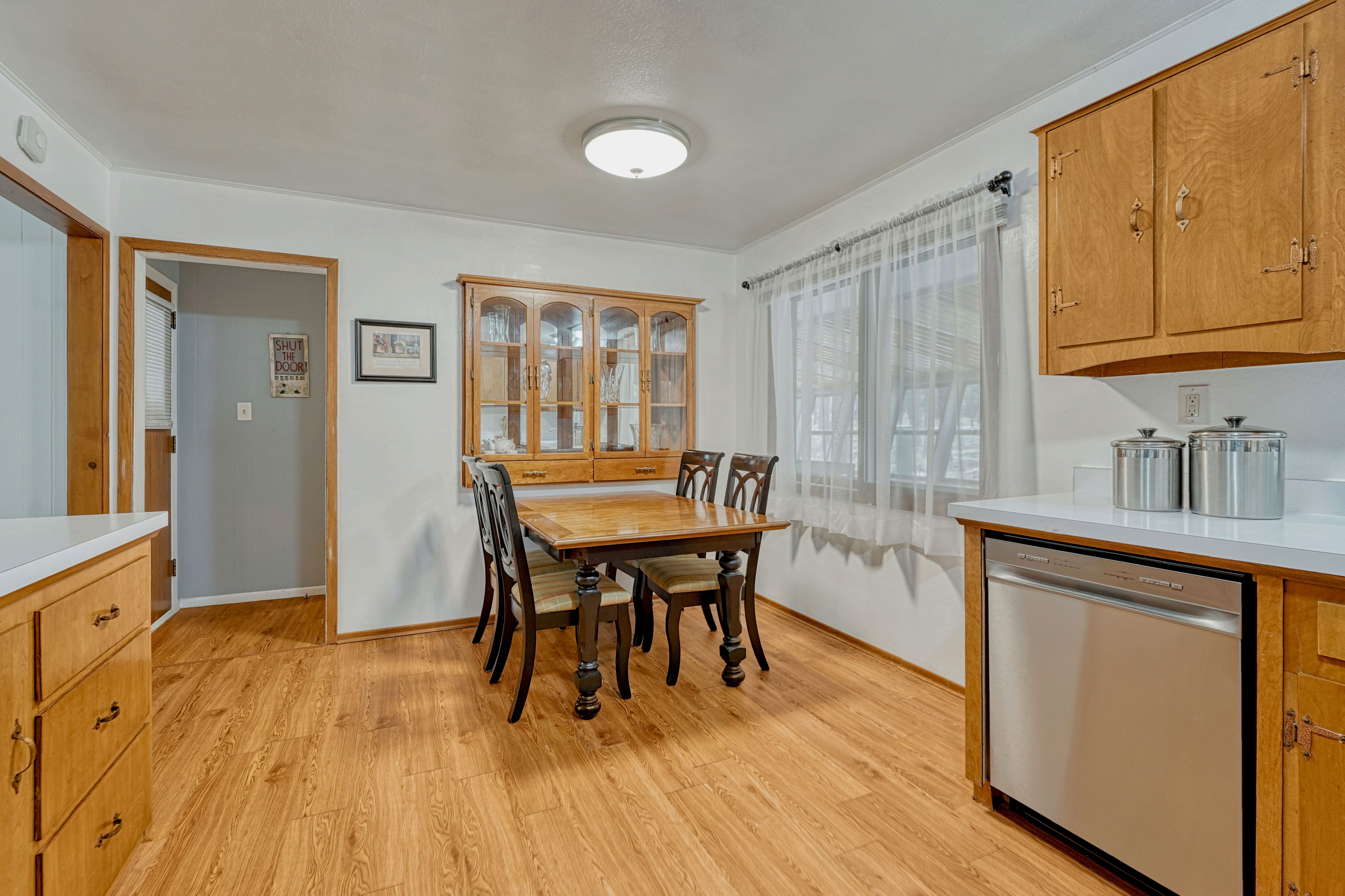  Meticulously maintained ranch-style home in sought-after Black Forest - 物件實景