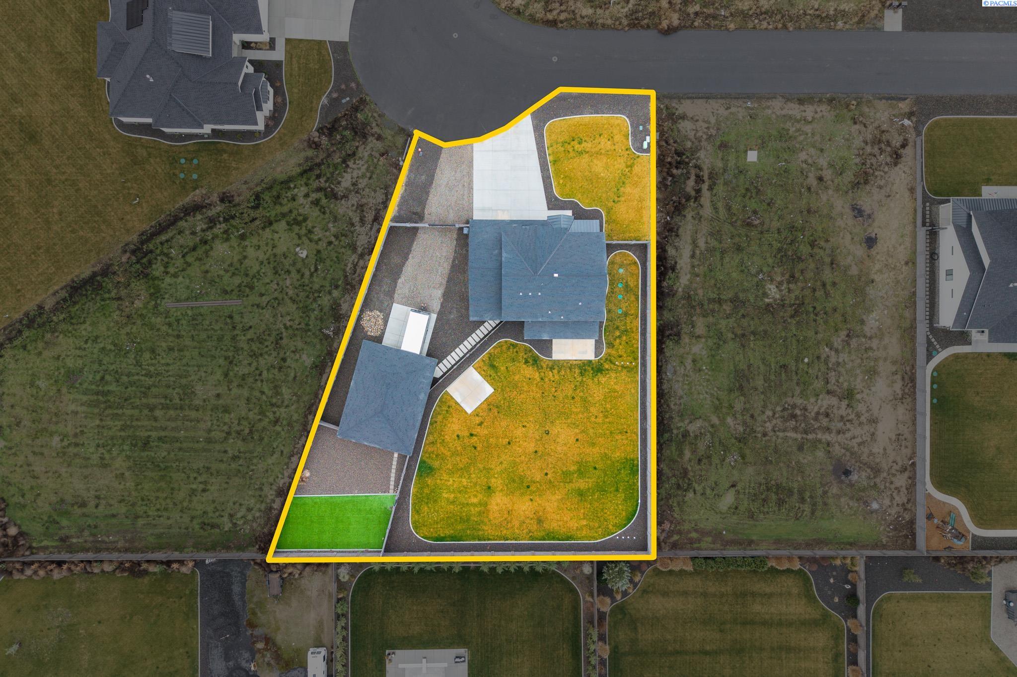 Pasco, Washington, 99301, United States, 4 Bedrooms Bedrooms, ,3 BathroomsBathrooms,Residential,For Sale,2005425