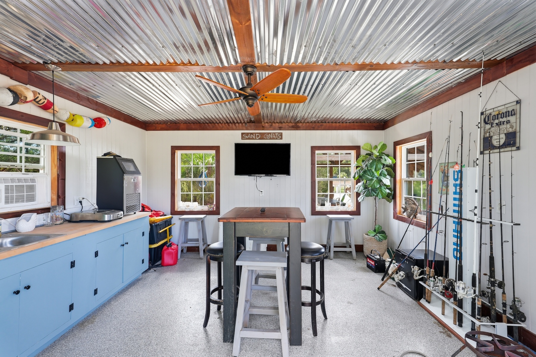  Extraordinary Waterfront Estate on Herb Creek - 物件實景