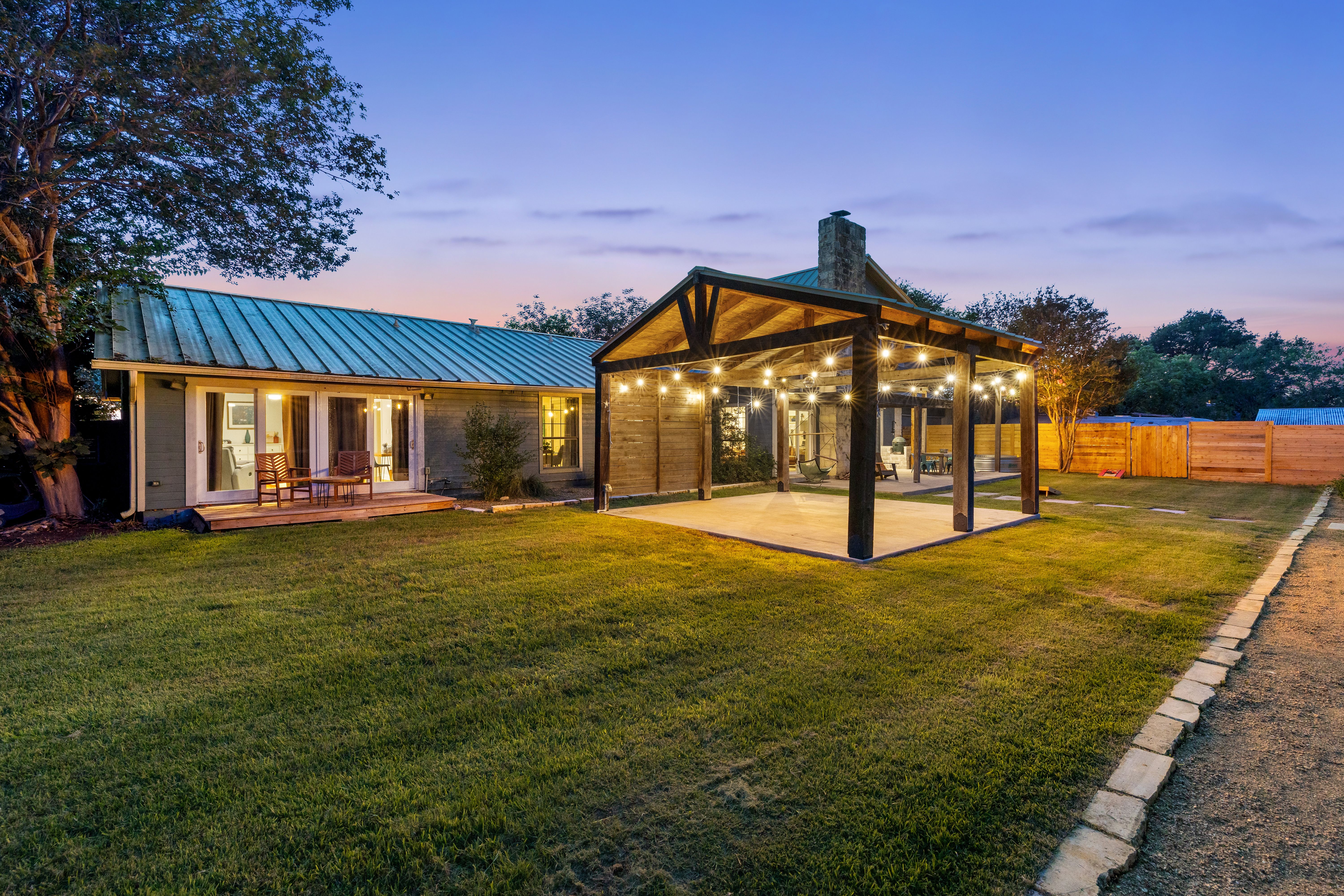  Manor Modern Ranch - 物件實景