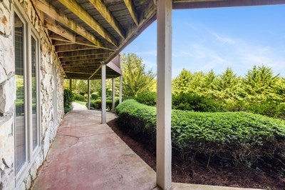 Young Harris, Georgia, 30582, United States, 2 Bedrooms Bedrooms, ,3 BathroomsBathrooms,Residential,For Sale,1940477