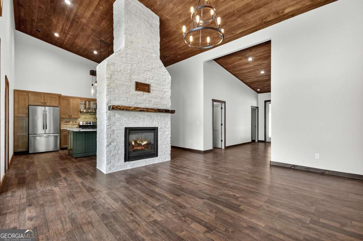 Mineral Bluff, Georgia, 30559, United States, 3 Bedrooms Bedrooms, ,3 BathroomsBathrooms,Residential,For Sale,2008232