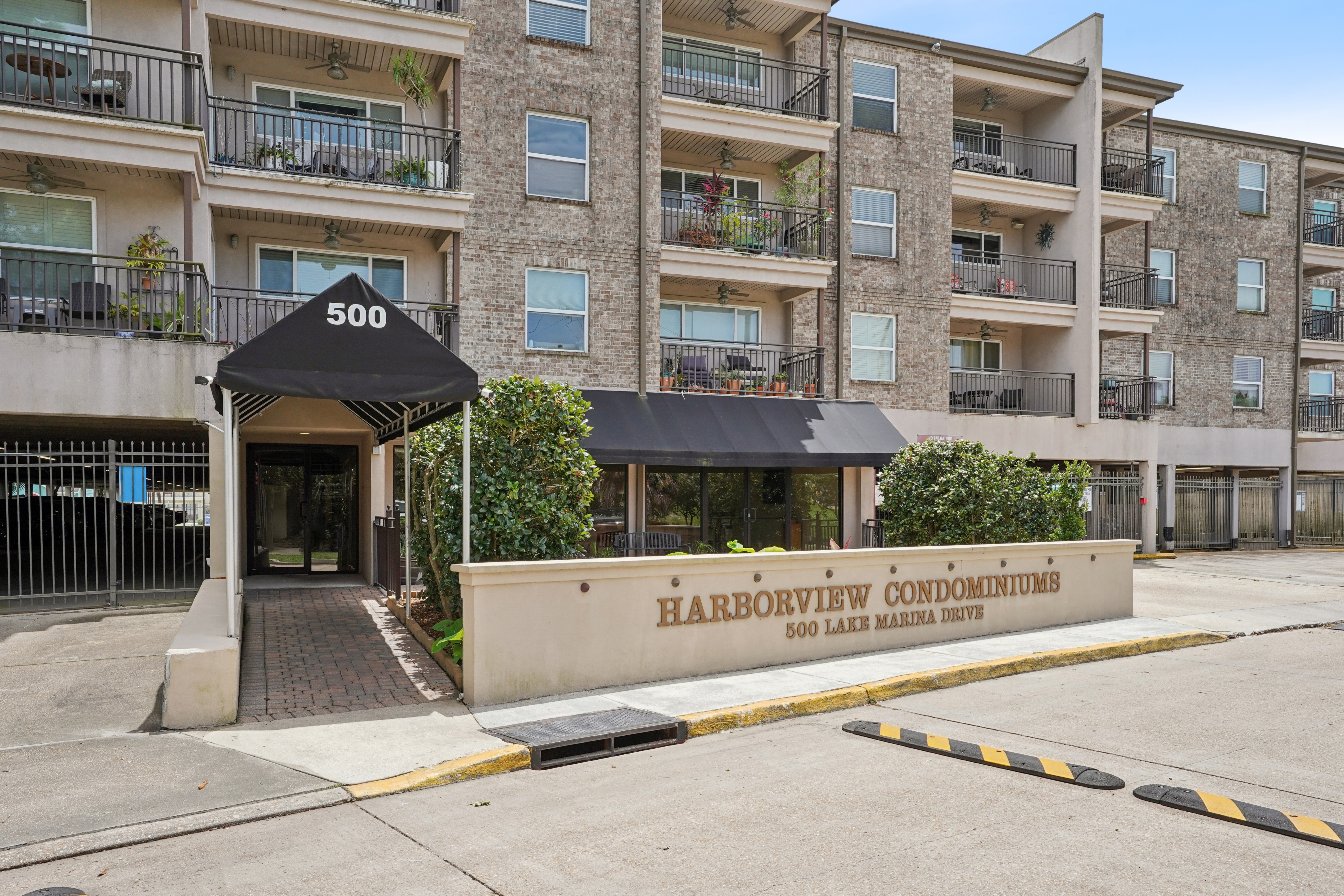 Lake Marina Ave, New Orleans, LA 70124 #1