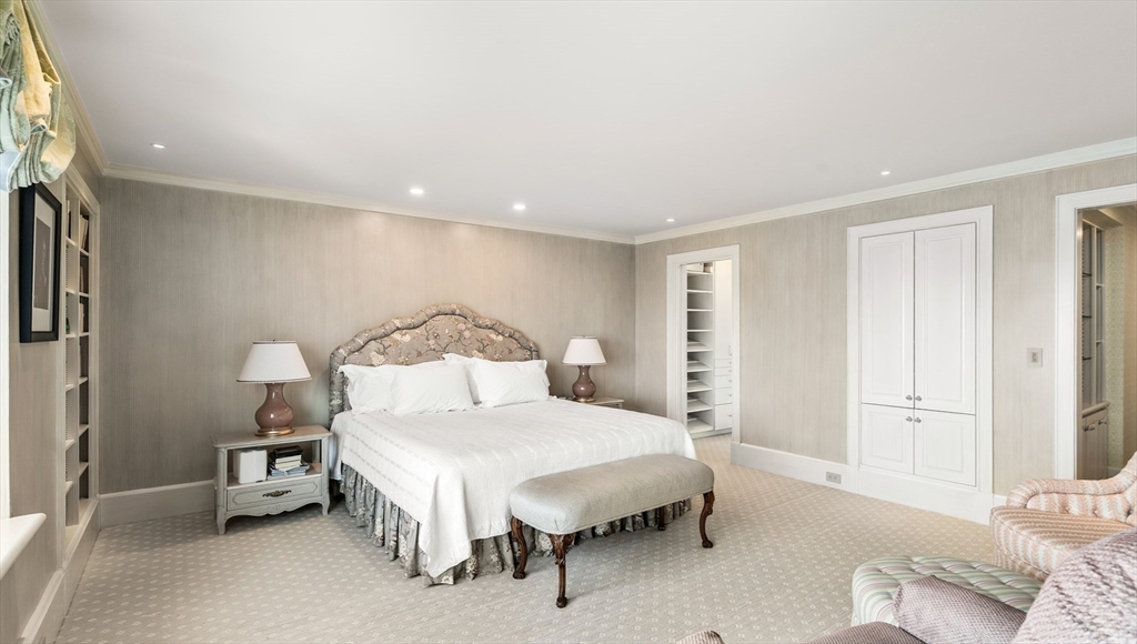 Boston, Massachusetts, 02110, United States, 3 Bedrooms Bedrooms, ,3 BathroomsBathrooms,Residential,For Sale,1850032